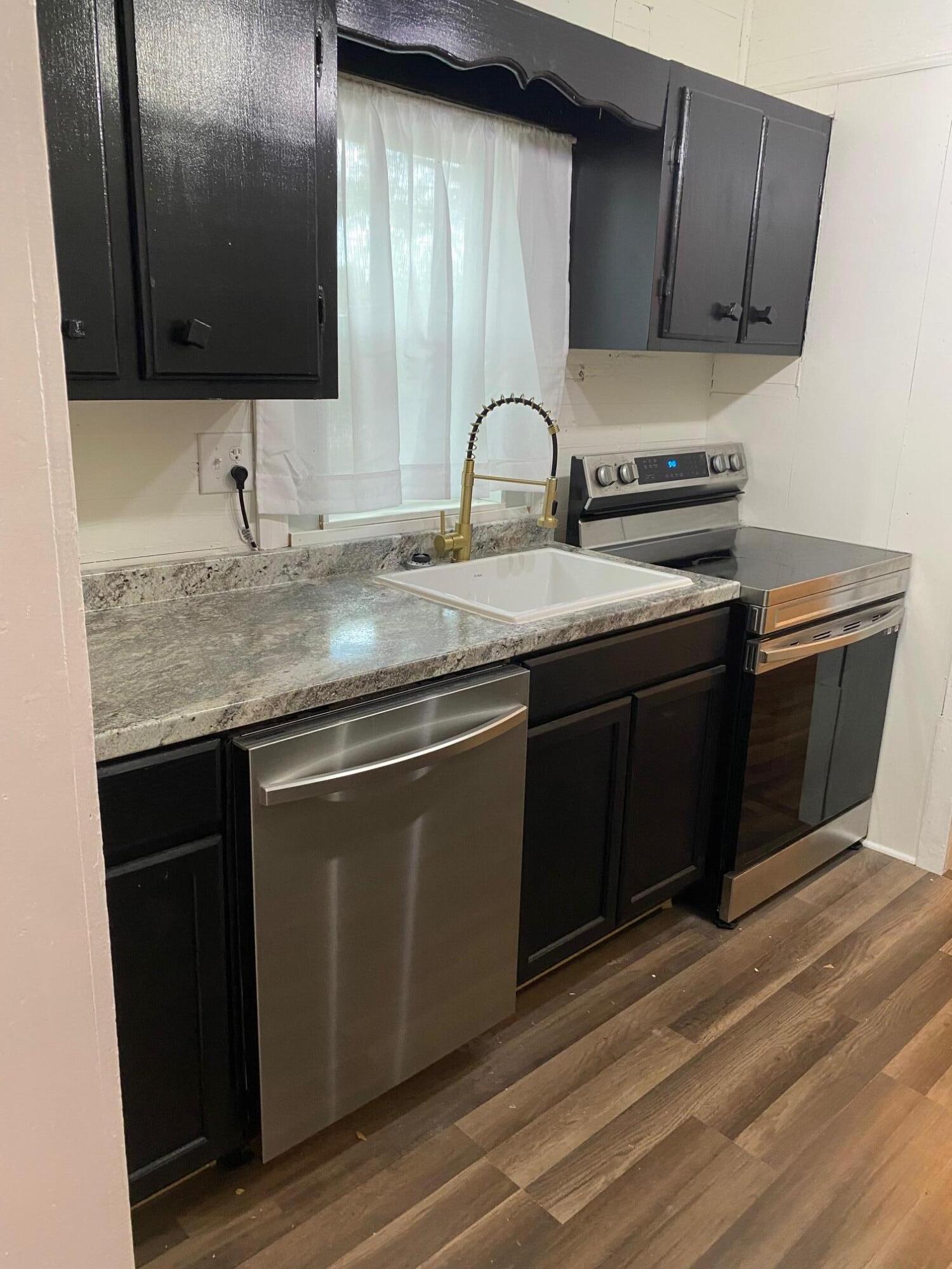 TOWN OF DEFUNIAK SPRINGS - Residential