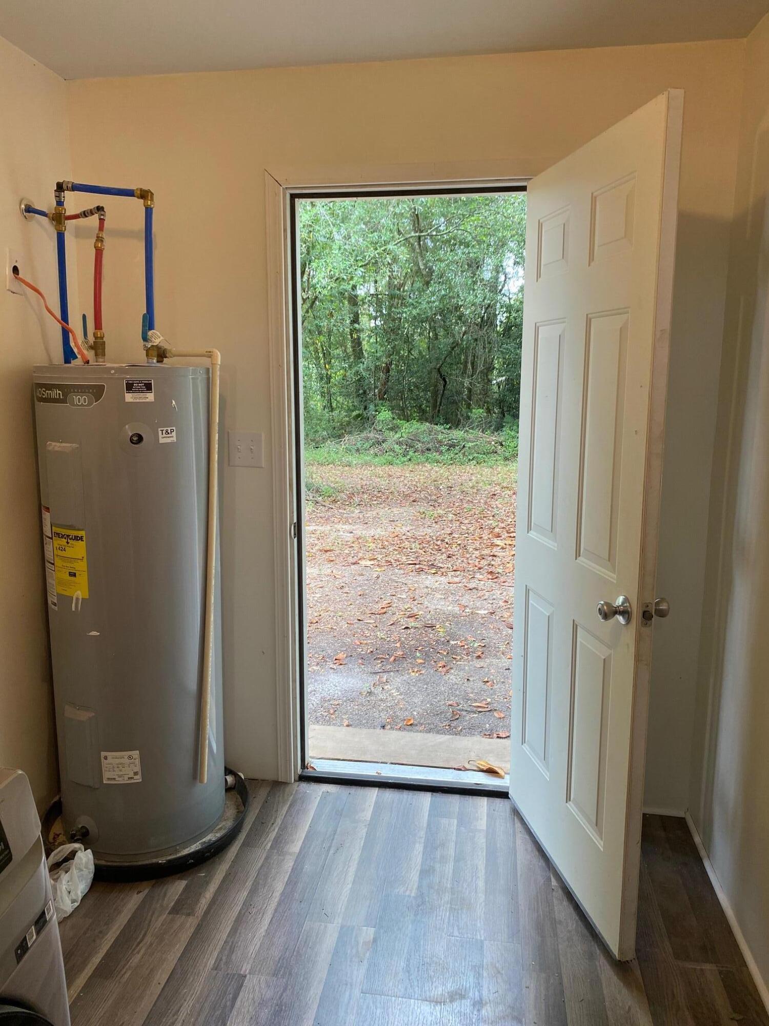 TOWN OF DEFUNIAK SPRINGS - Residential