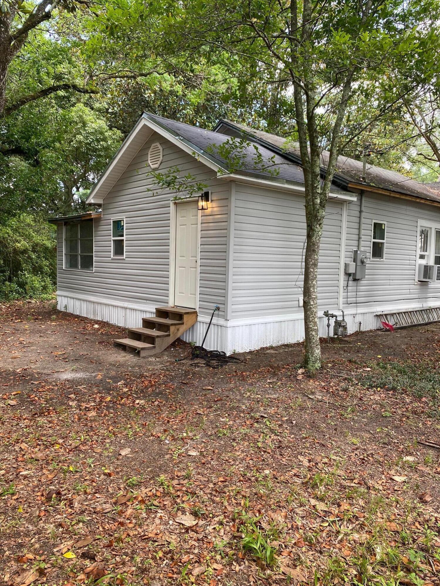 TOWN OF DEFUNIAK SPRINGS - Residential