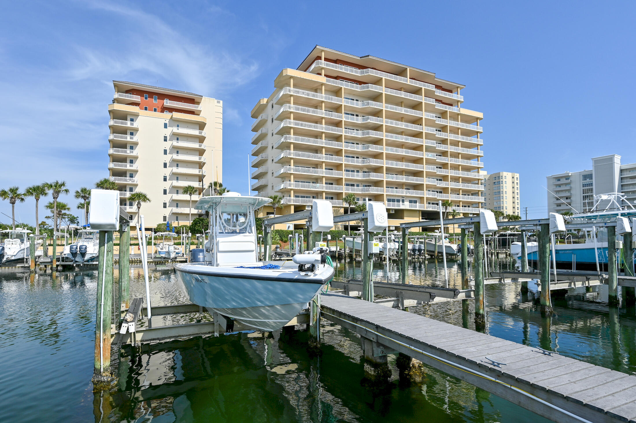 HARBOR LANDING - Residential