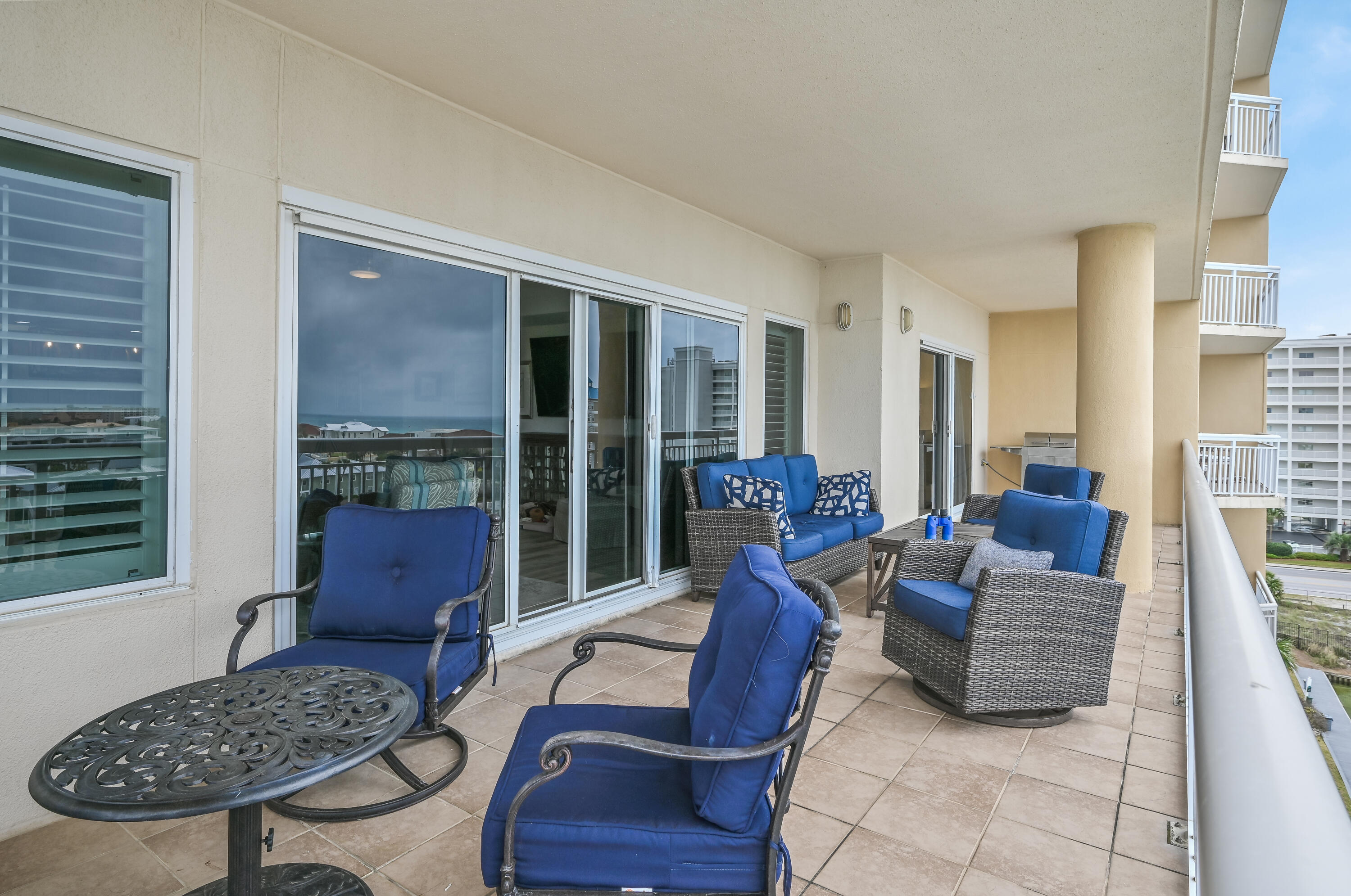 HARBOR LANDING - Residential