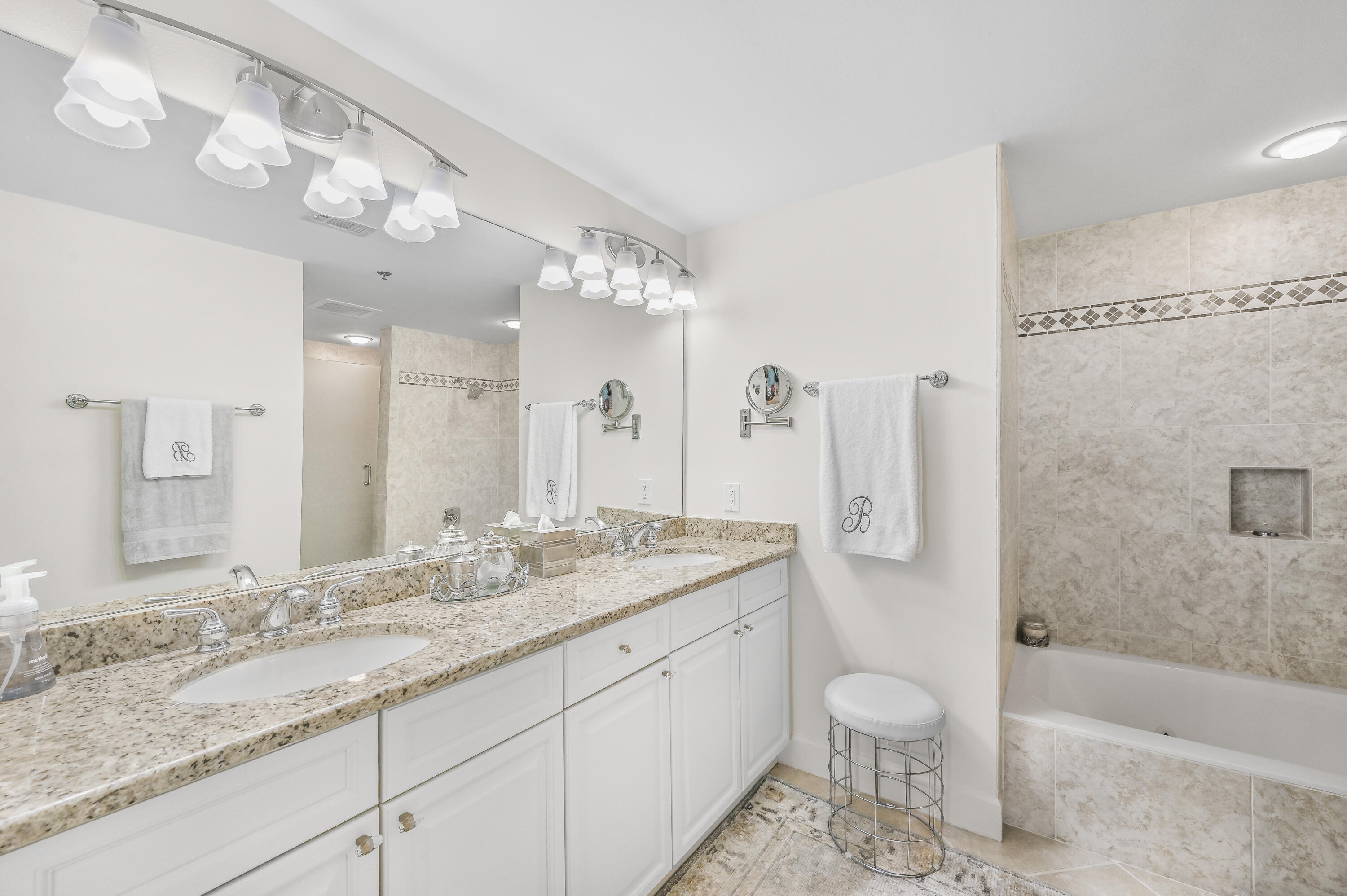 HARBOR LANDING - Residential