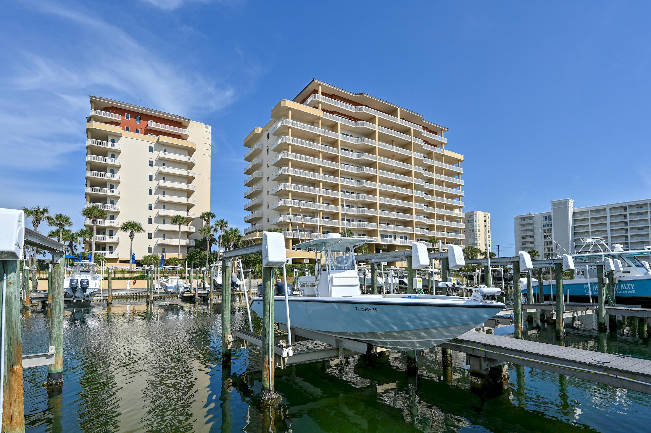 HARBOR LANDING - Residential