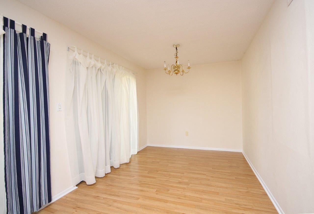 HIDDEN COVE T/H - Residential