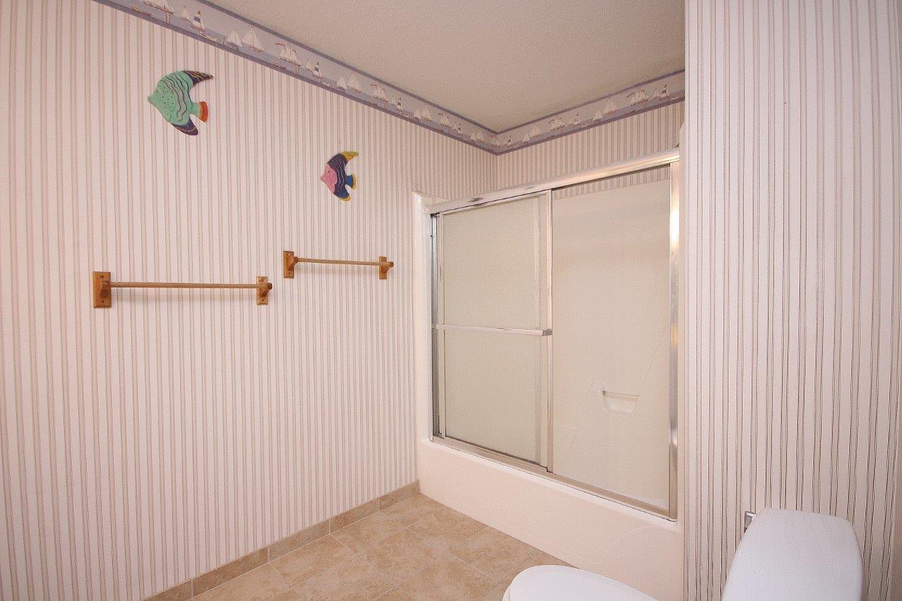 HIDDEN COVE T/H - Residential