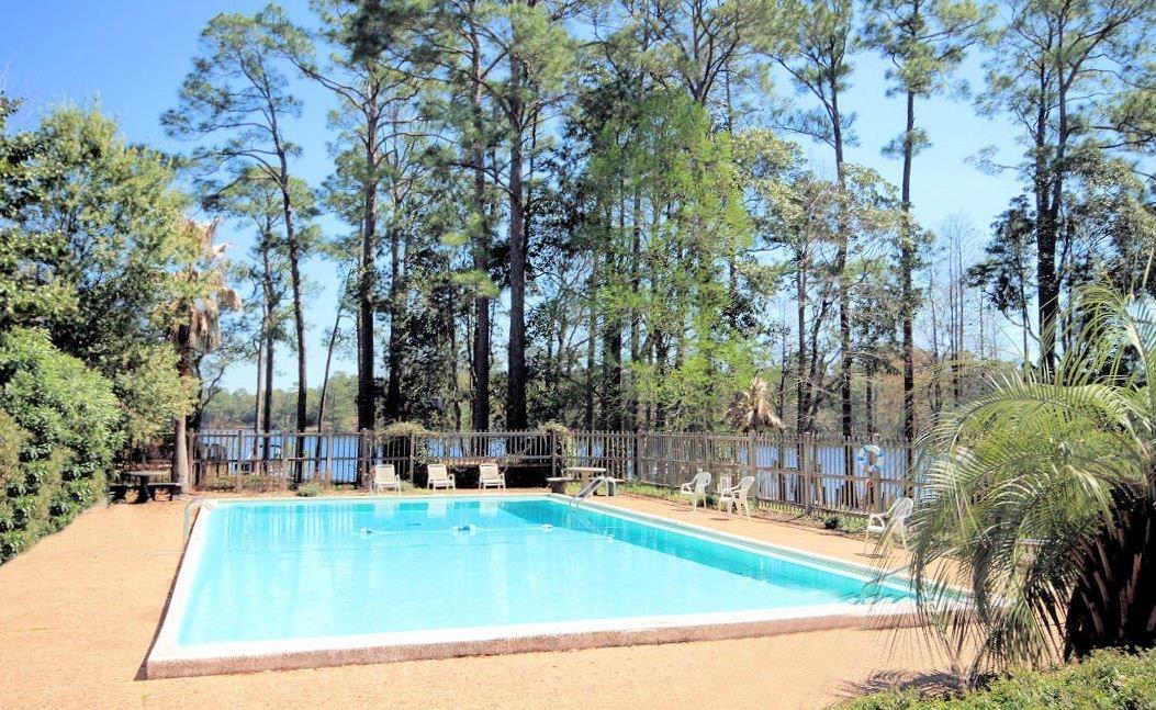 HIDDEN COVE T/H - Residential