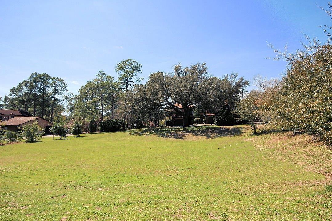 HIDDEN COVE T/H - Residential