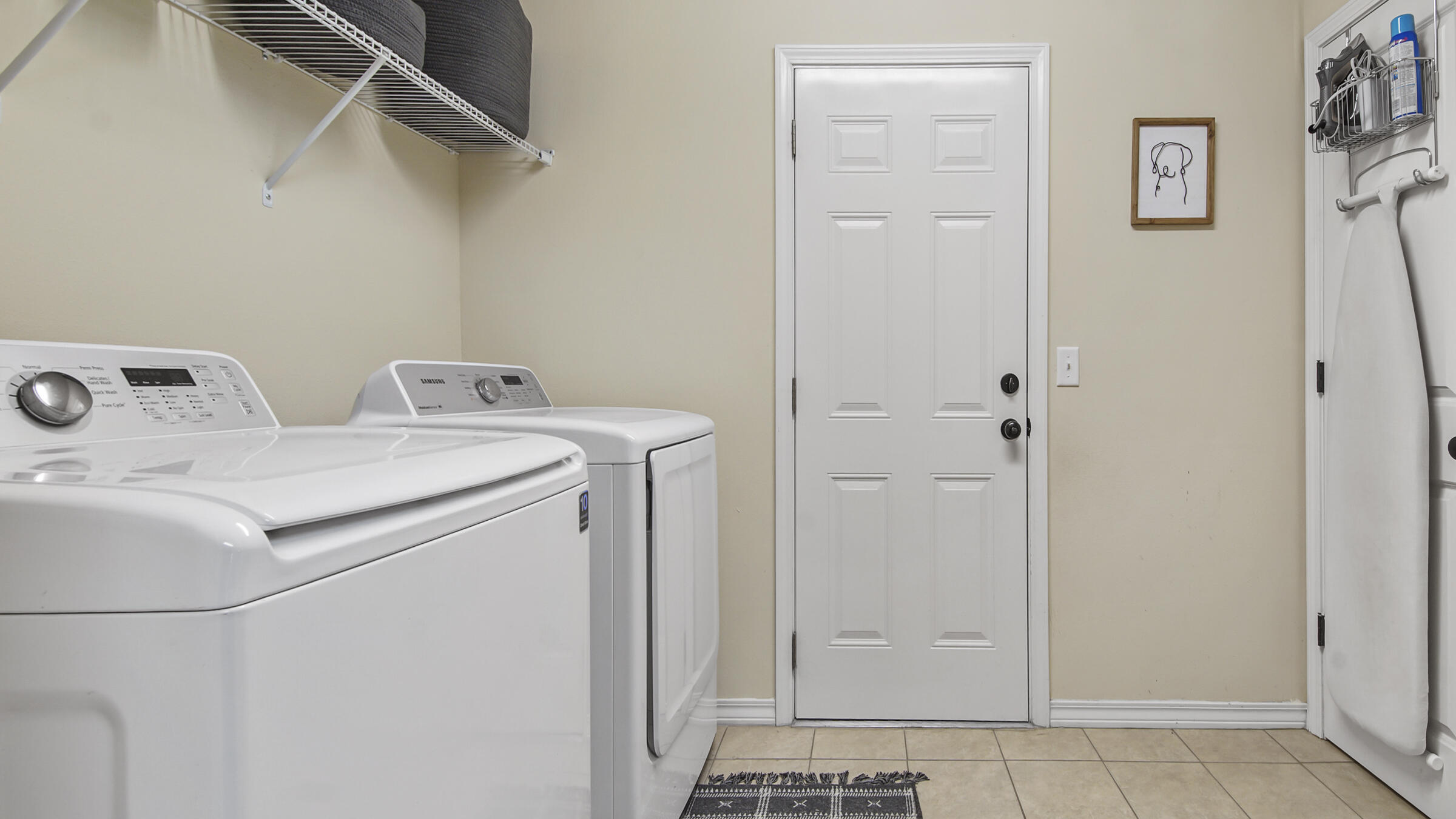 HUNTERS RIDGE - Residential