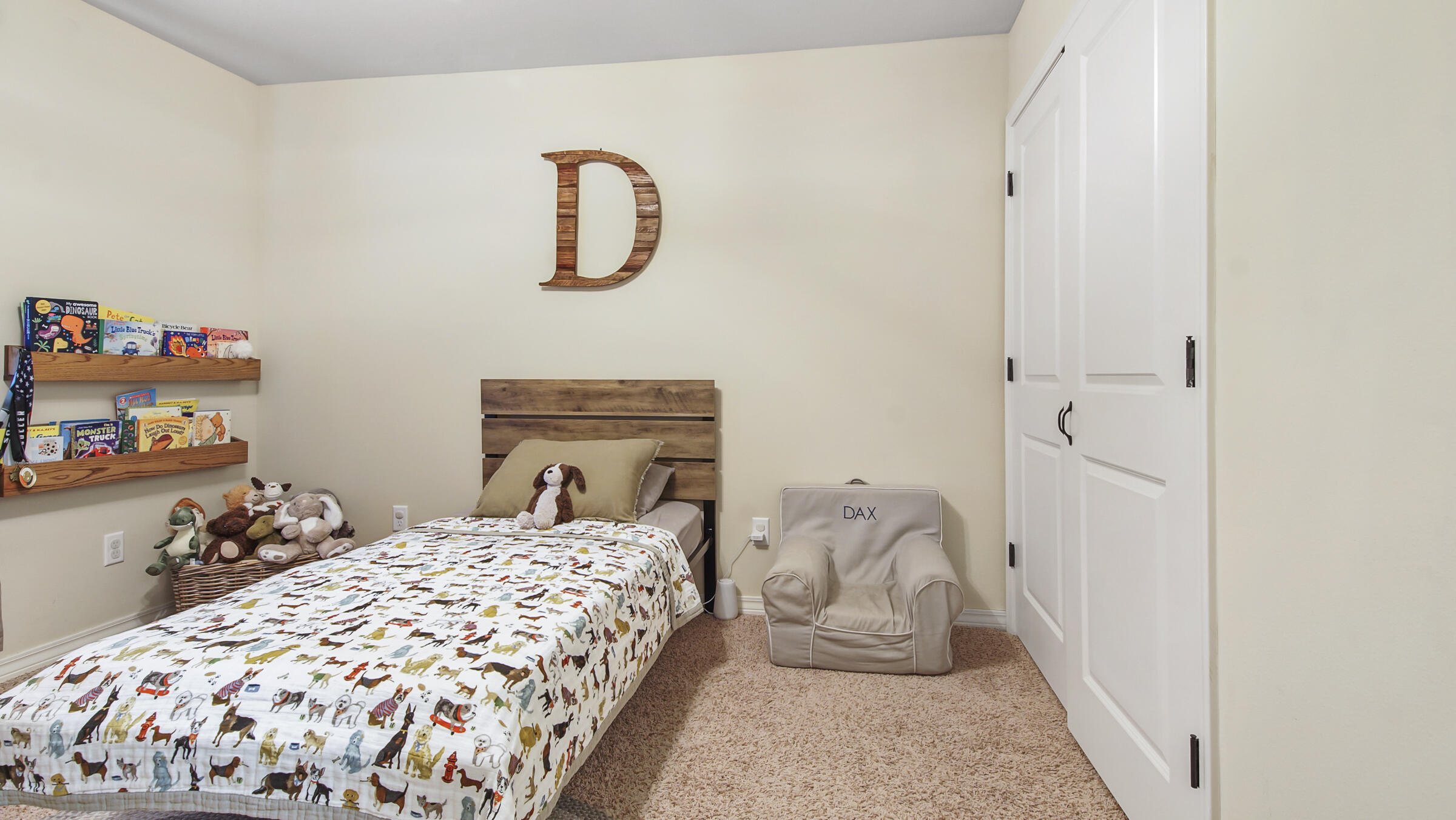 HUNTERS RIDGE - Residential