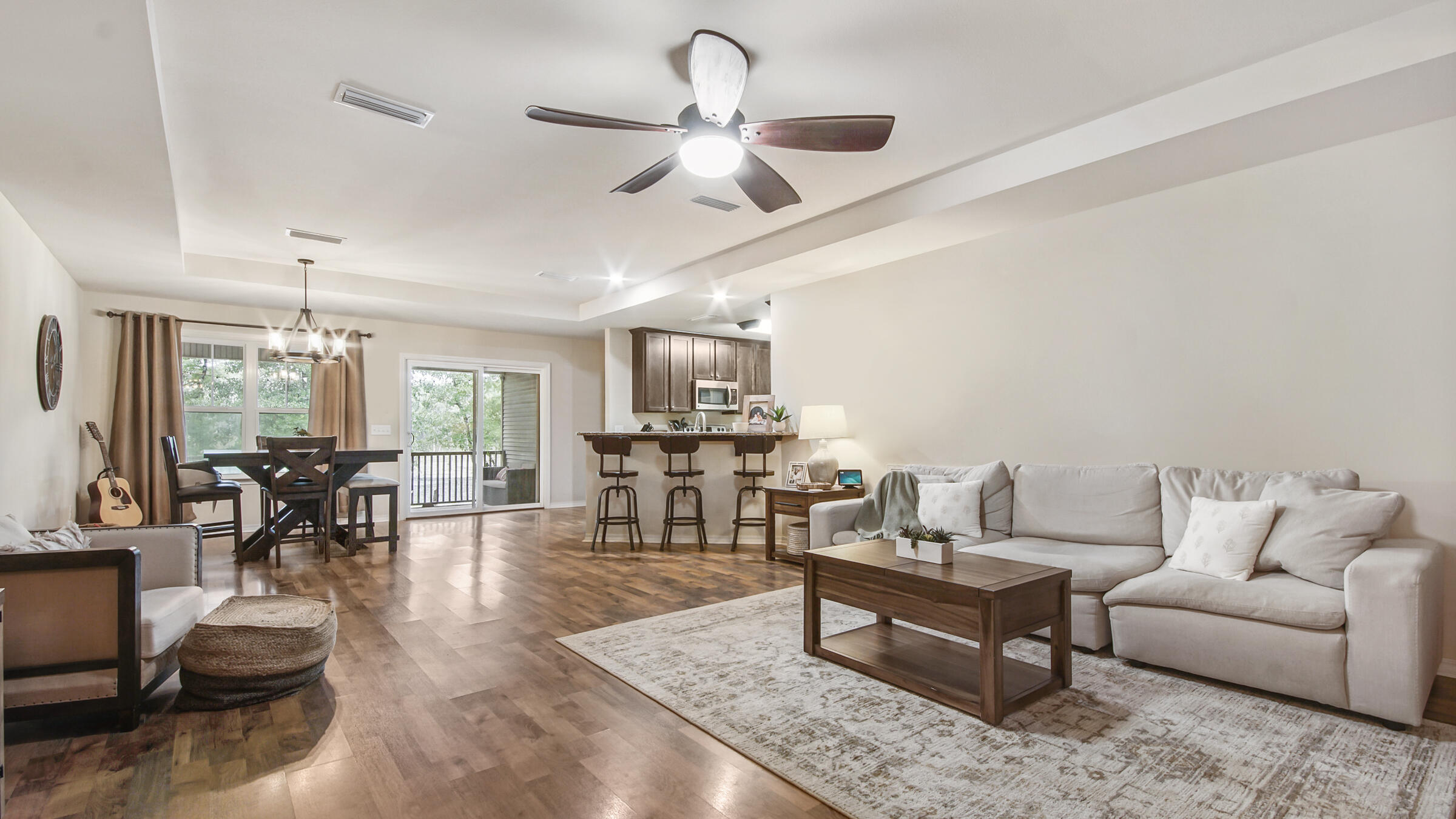 HUNTERS RIDGE - Residential