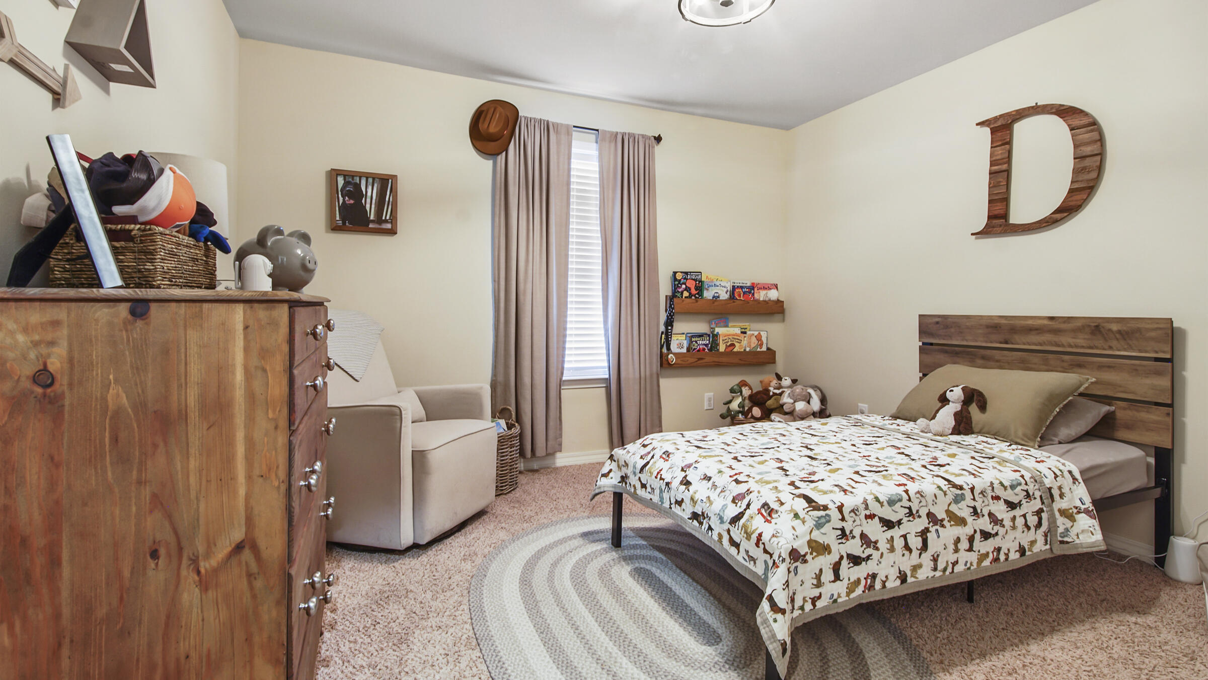 HUNTERS RIDGE - Residential