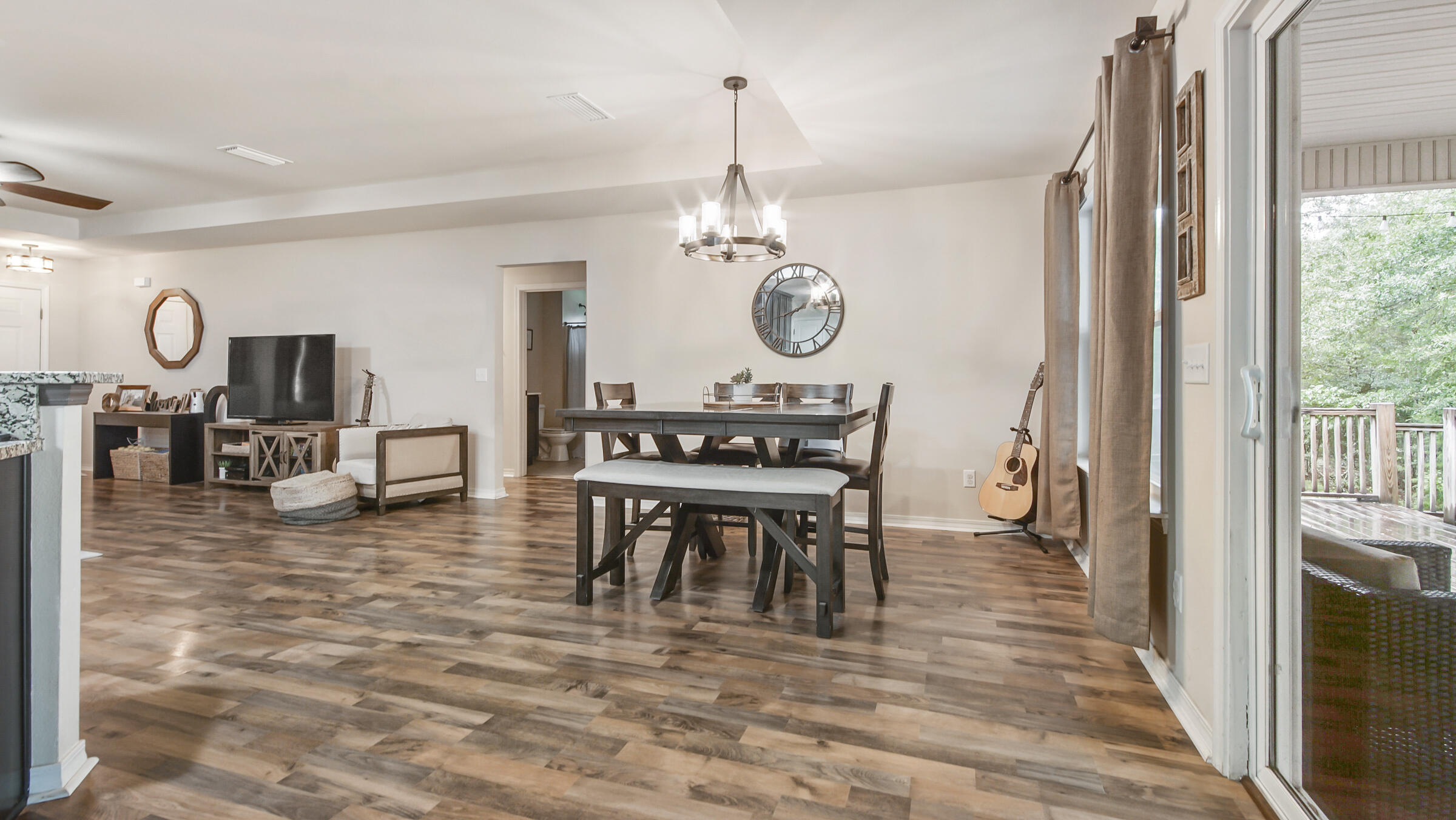 HUNTERS RIDGE - Residential