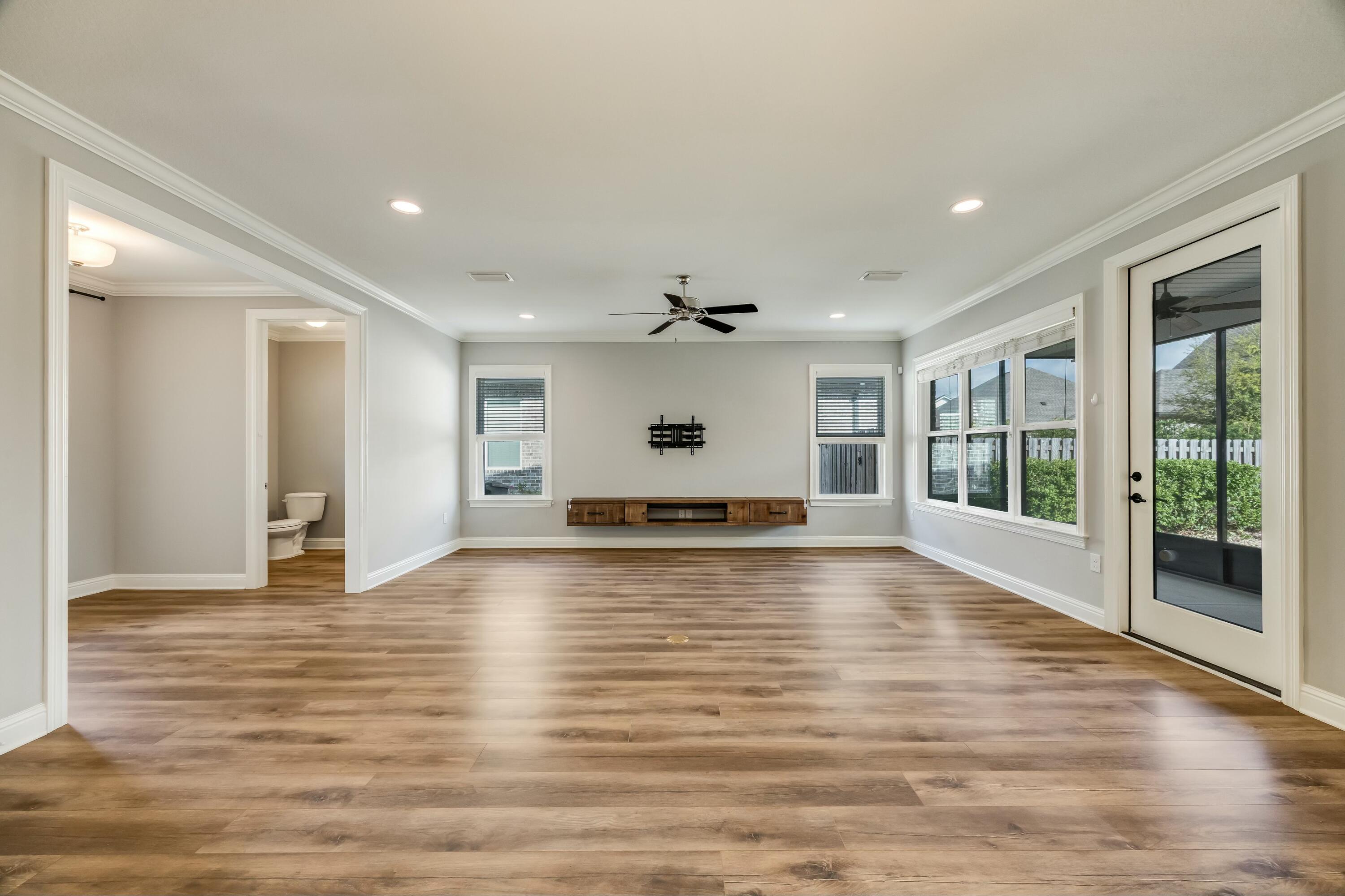 HAMMOCK BAY - Residential