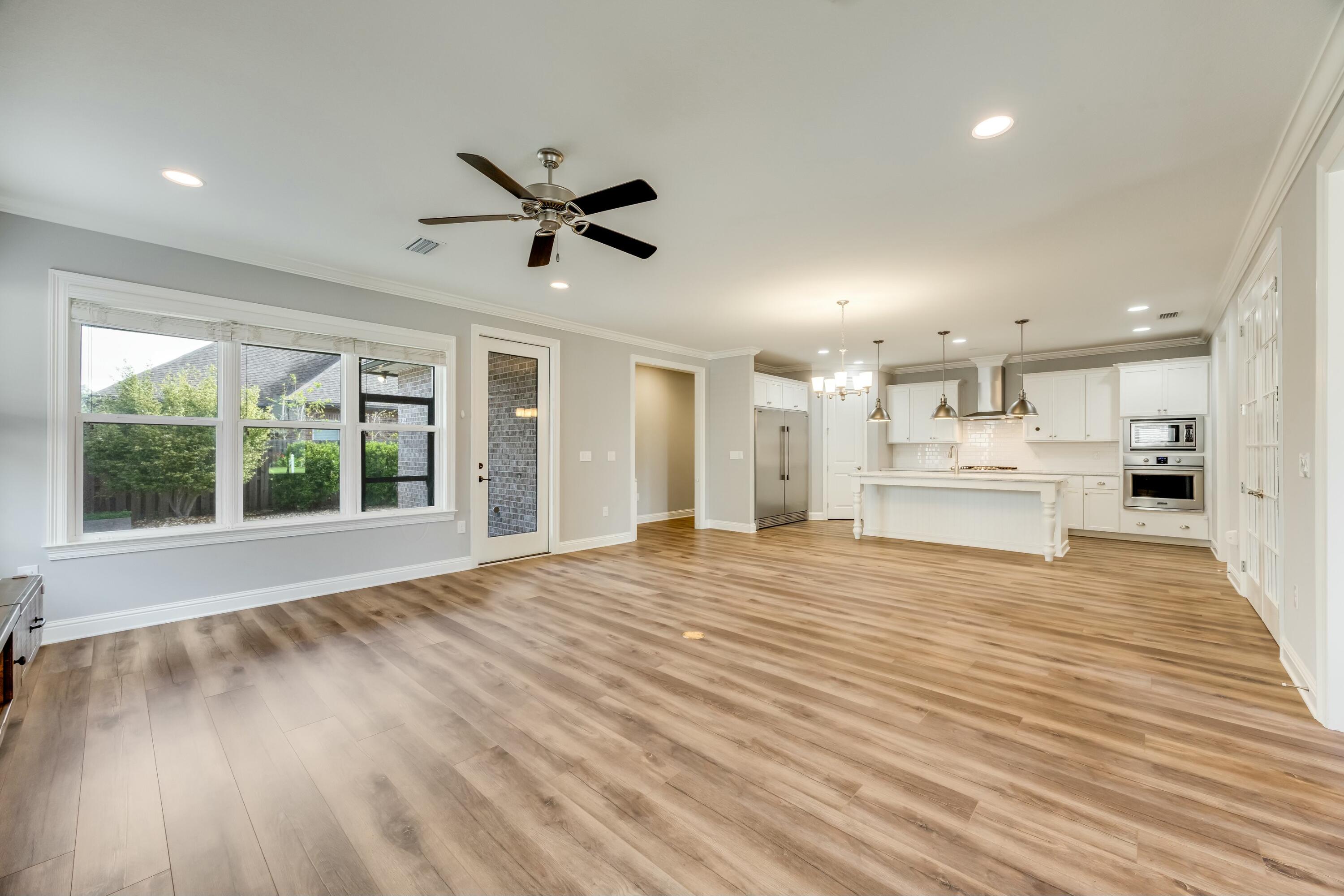 HAMMOCK BAY - Residential