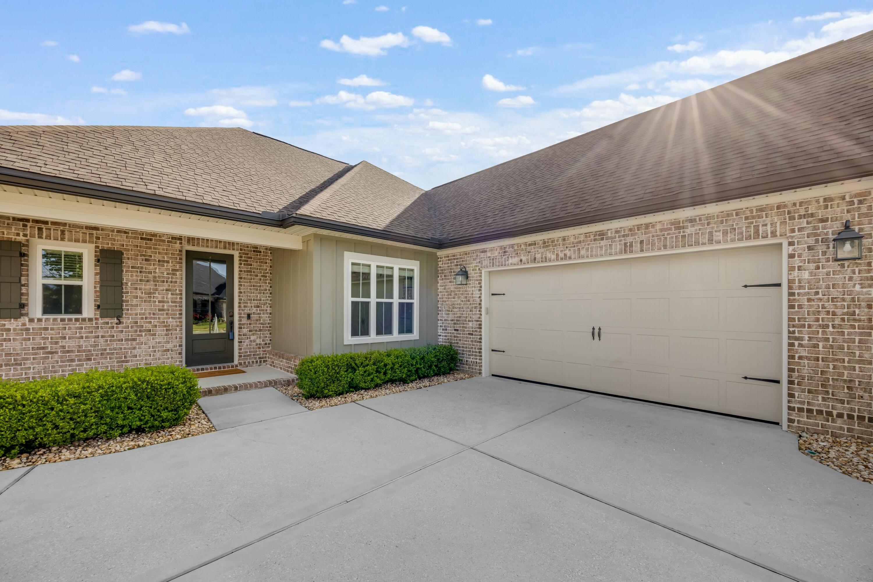 HAMMOCK BAY - Residential