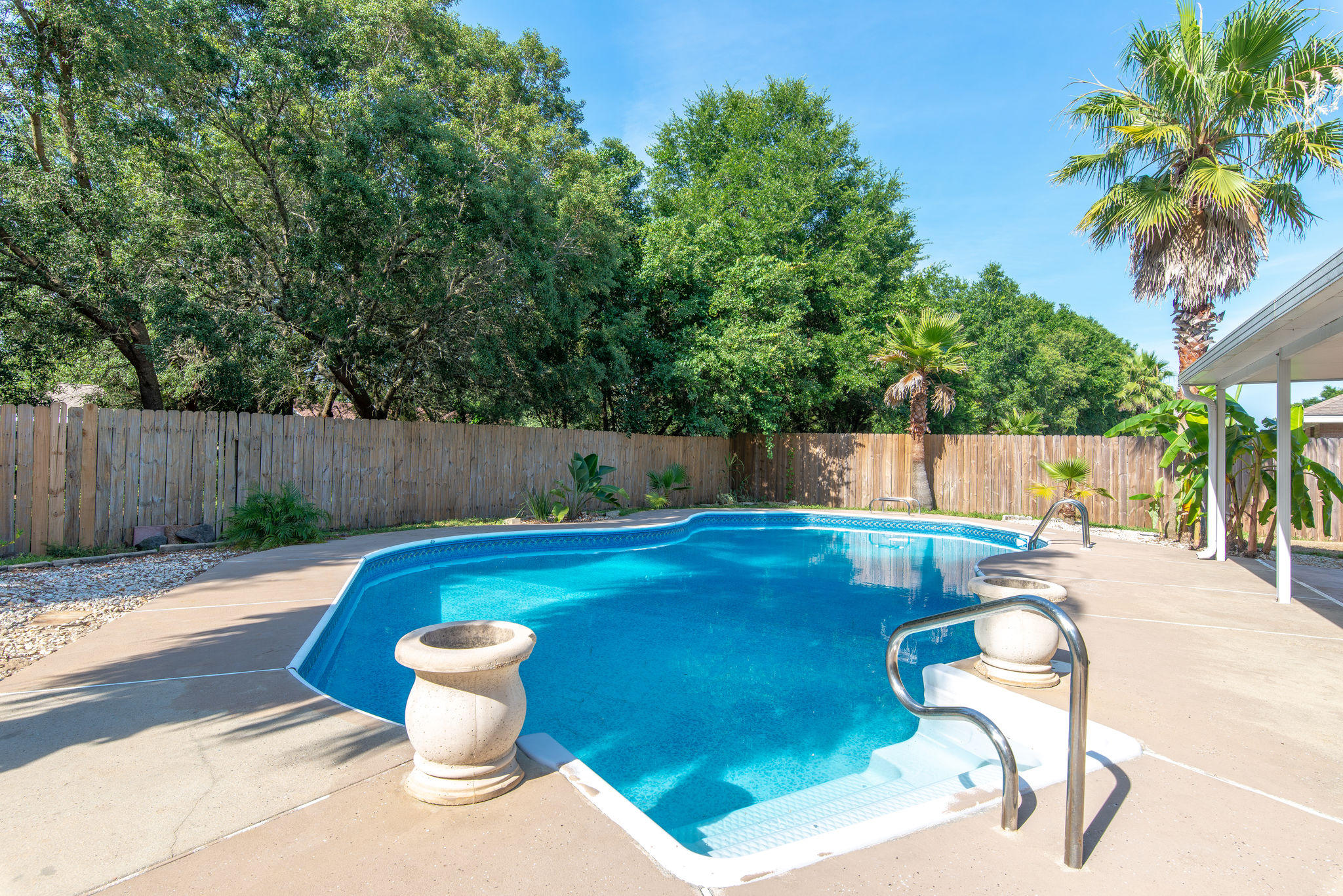 BLUE MOON ESTATES - Residential