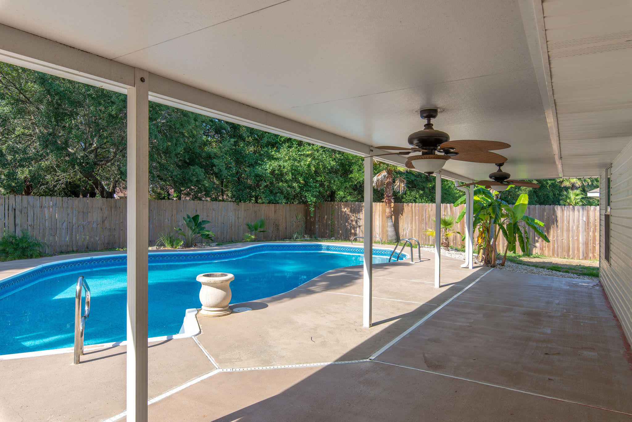 BLUE MOON ESTATES - Residential