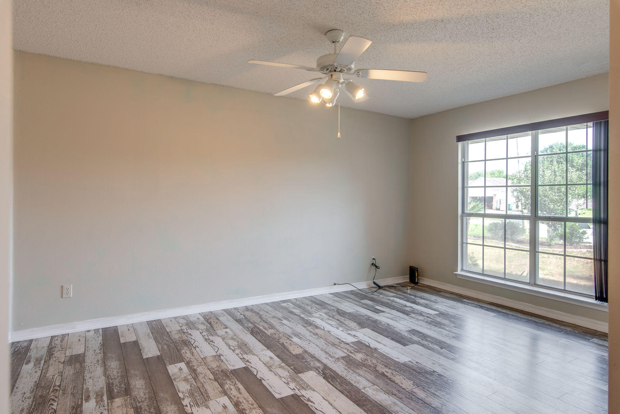 BLUE MOON ESTATES - Residential