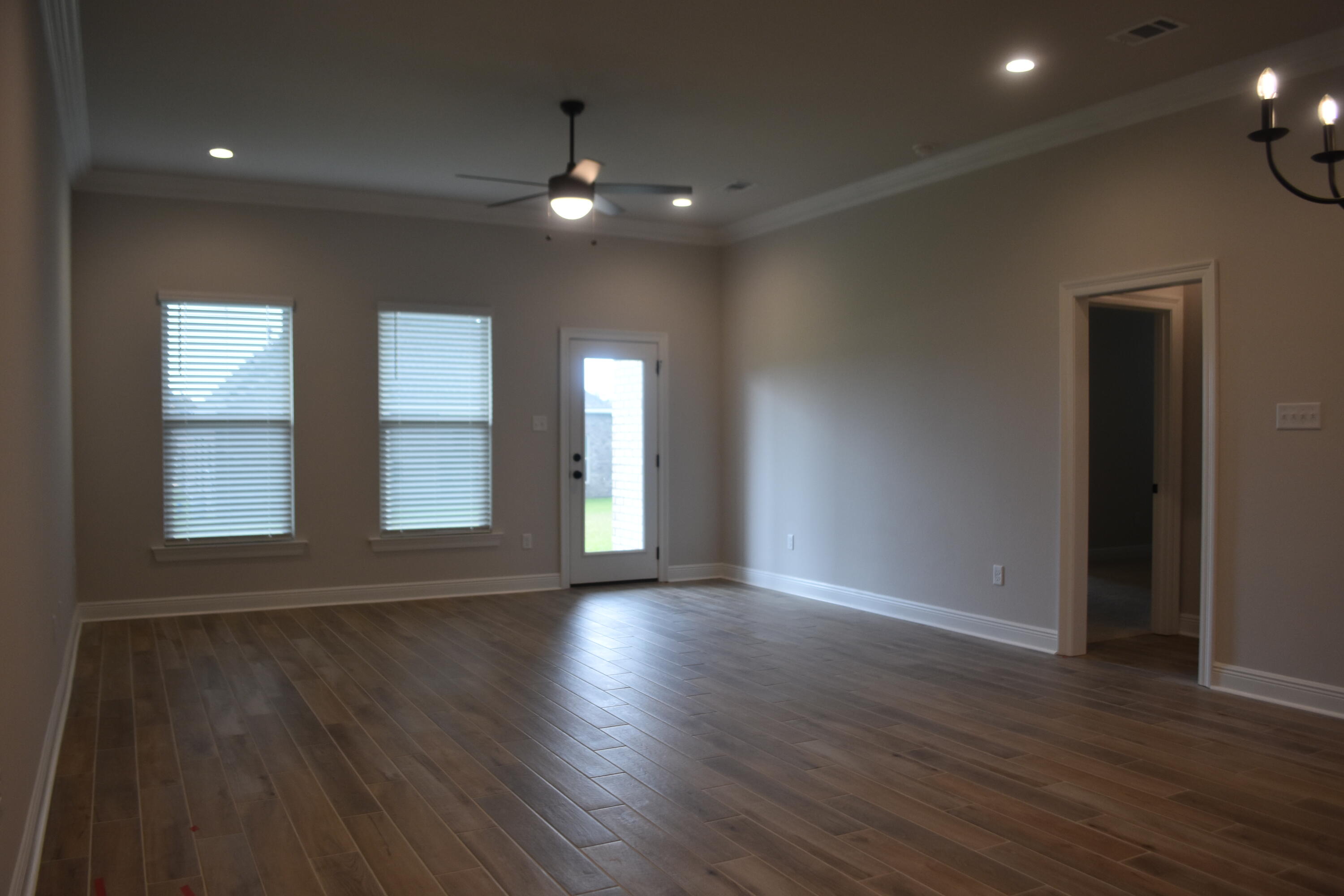 THE BLUFFS AT LAFAYETTE - Residential Lease