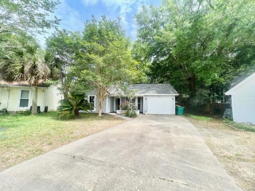 Available November 7th!This cute cottage style home is walking distance to Bluewater Elementary and right by the bypass! It features 3 bedrooms and 2 bathrooms! The living room is spacious with a beautiful fireplace (fireplace is not functioning) that opens to an eat in kitchen! The Kitchen features beautiful white cabinets, large over the sink window, and adorable wood ceiling! Off the Kitchen is a great size Florida room that is temperature controlled!! The Master bedroom features vaulted ceiling and a wooden beam, back yard access, plus an en-suite bathroom that has a beautifully tiled standing shower! The second and third bedrooms are a great size and the second bathroom features a shower/tub combo! The backyard is a nice patio area for relaxing evenings and is fully fenced! Obligo: ***Cut the Upfront Costs  Move In Without a Security Deposit!***
We've partnered with Obligo to help qualified renters save money when it matters most.

*All pets are registered via pet screening, and all assistance animals are verified through the same screening process.**

**Carpet cleaning (if applicable) & Admin Fee charged **

Tenant to verify all data. Please contact Sound Choice Real Estate to schedule a showing- 850-389-8533.

***Approval is based on several factors as follows***
- Rental History and Verification
- Employment History and Verification
- Credit History
- Criminal Background & Terrorist Database Check
- Pet Verification