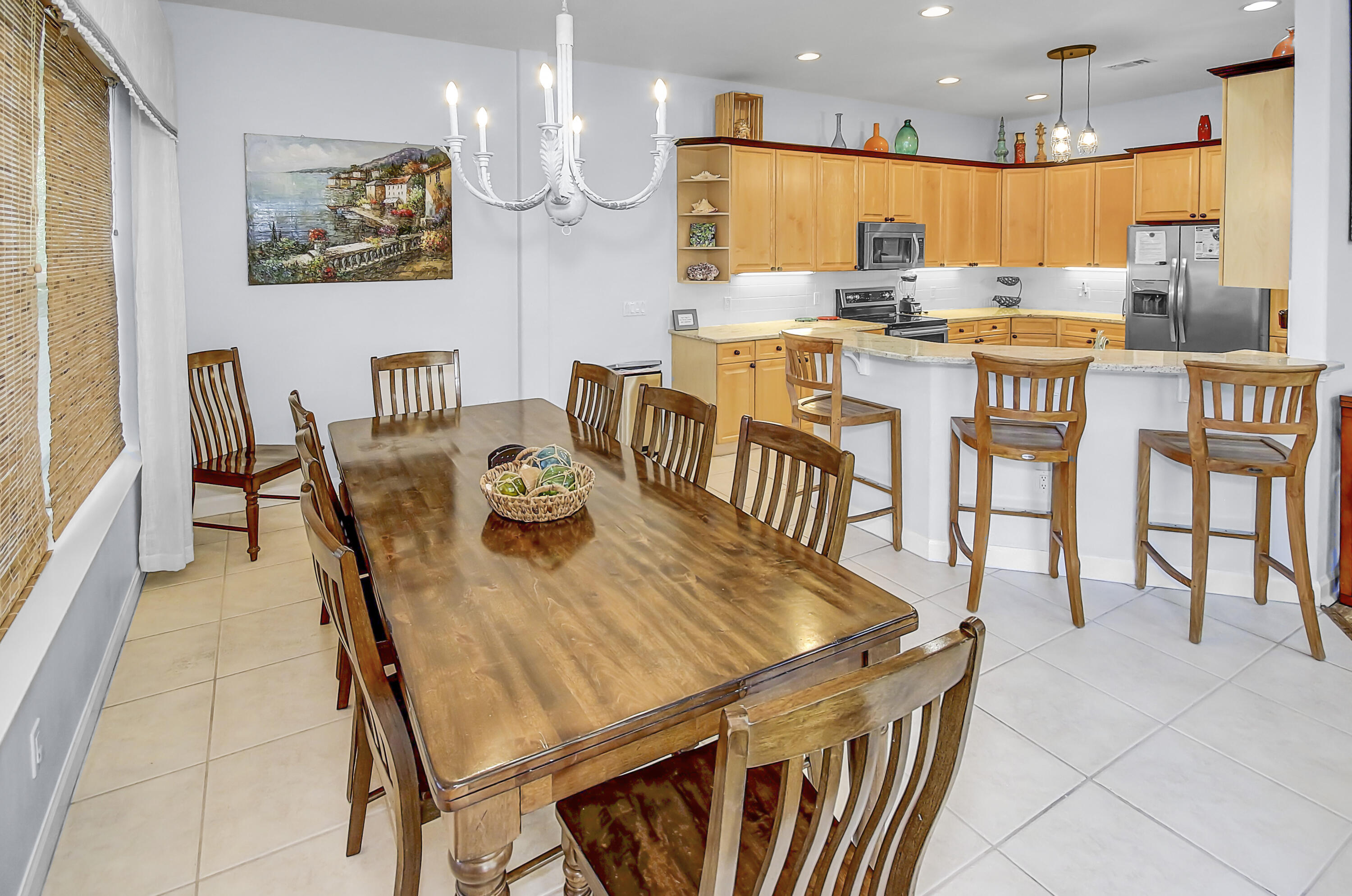 EMERALD WATERS VILLAGE - Residential