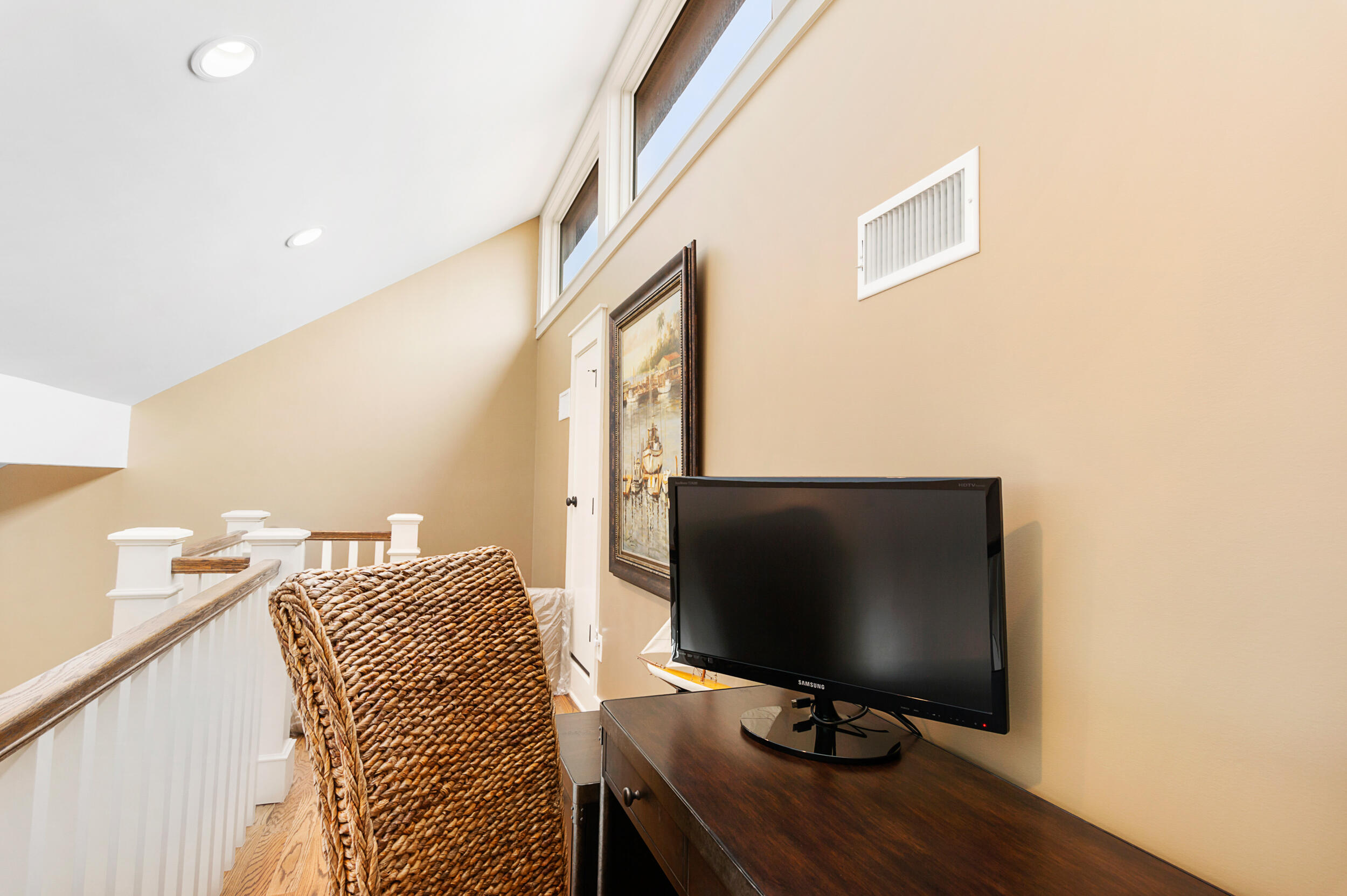 GREENREEF T/H PH 2 - Residential