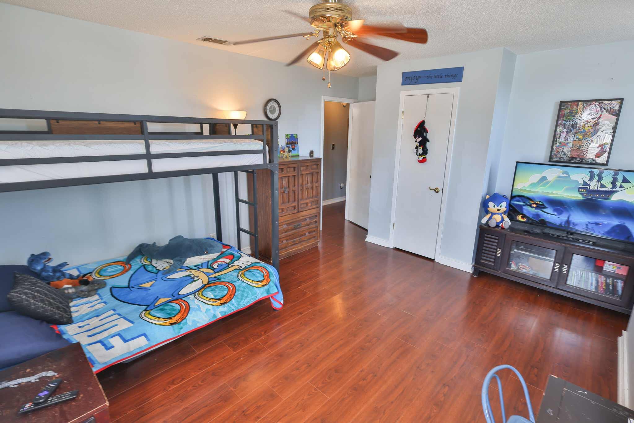 WOODLAND PARK ESTATES - Residential