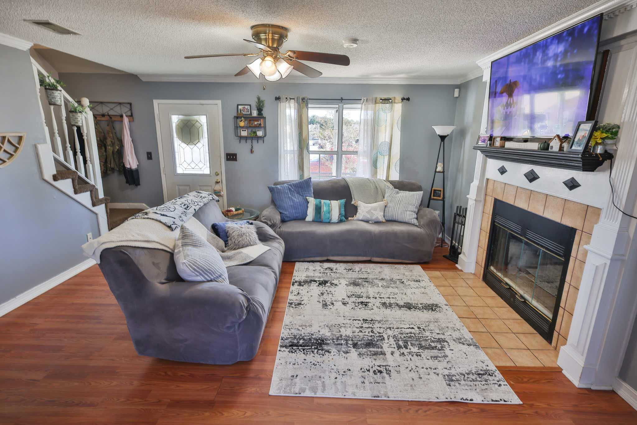 WOODLAND PARK ESTATES - Residential