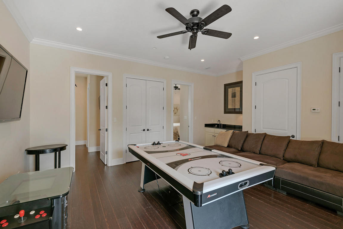 FRANGISTA BEACH 1ST ADDN - Residential