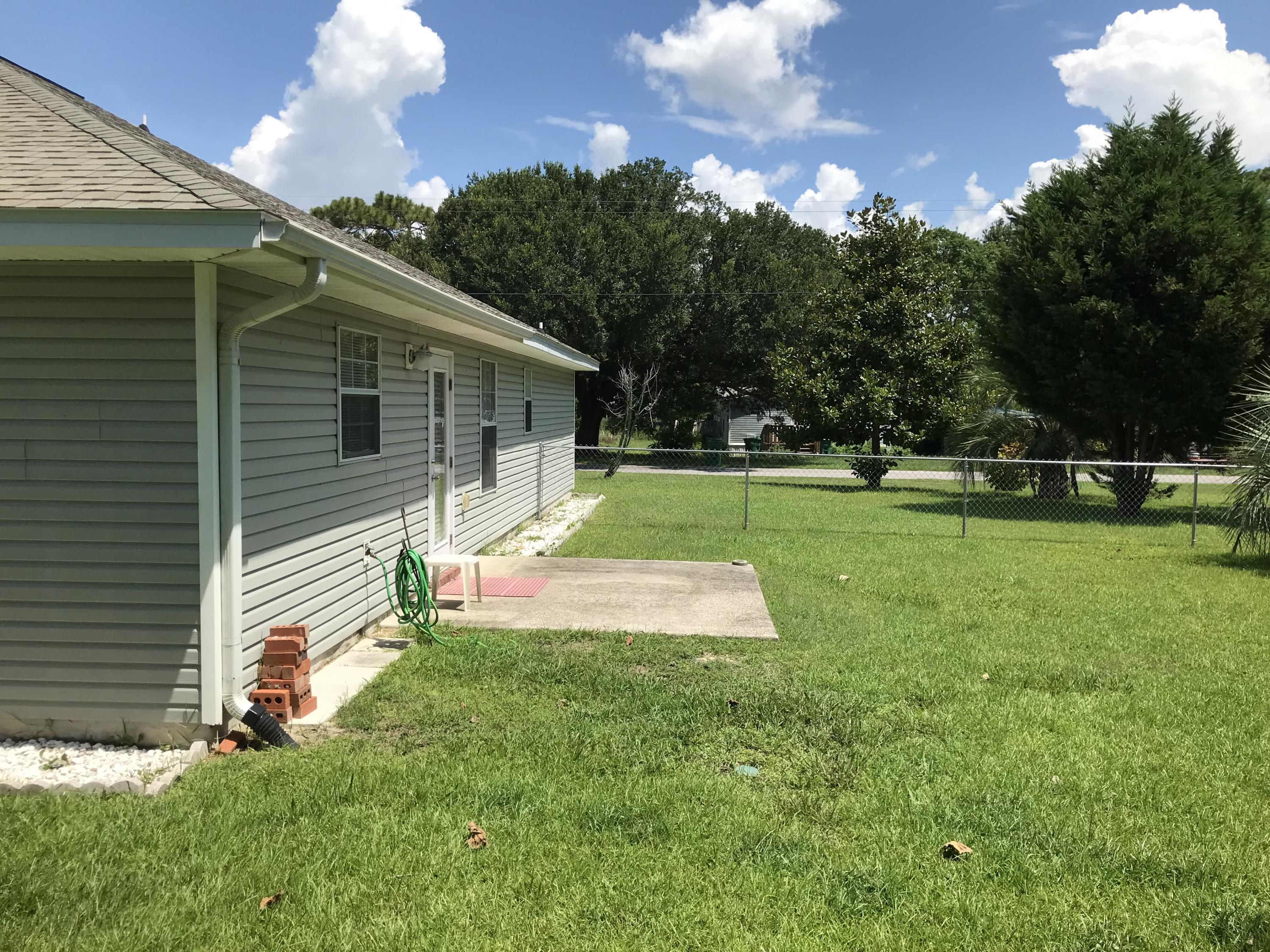 NAVARRE S/D 2ND ADDN - Residential