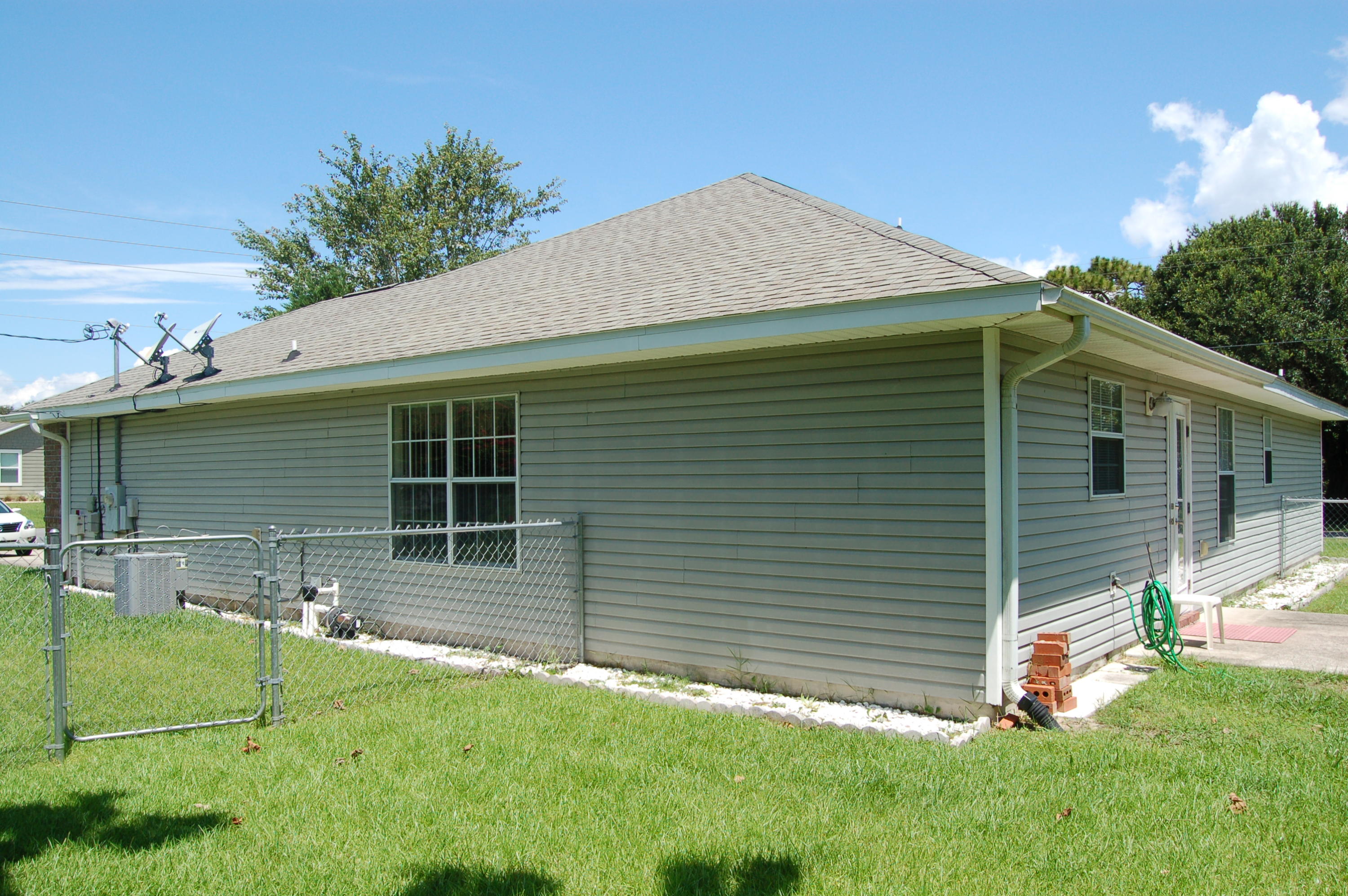 NAVARRE S/D 2ND ADDN - Residential