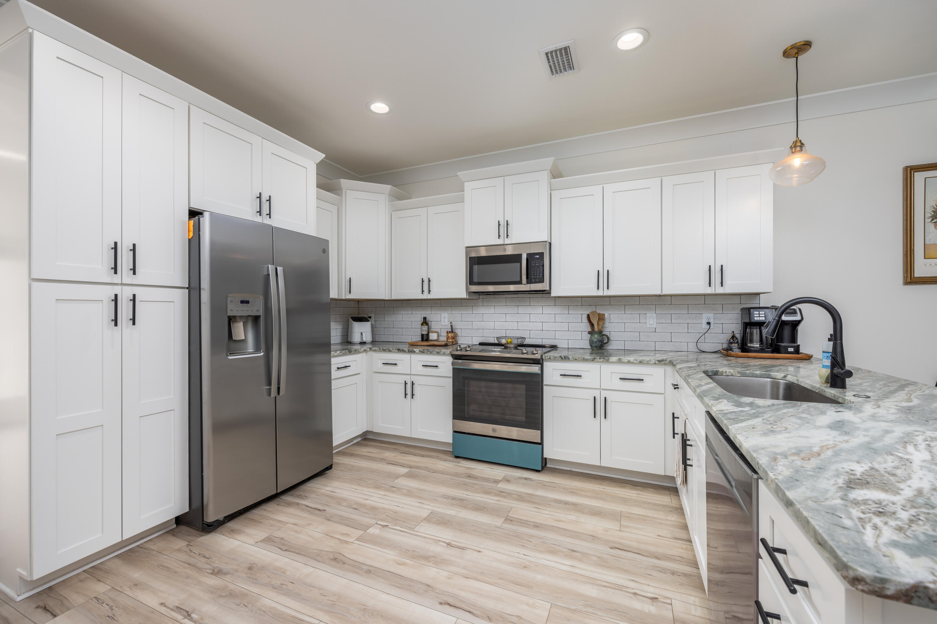 LAGRANGE LANDING - Residential