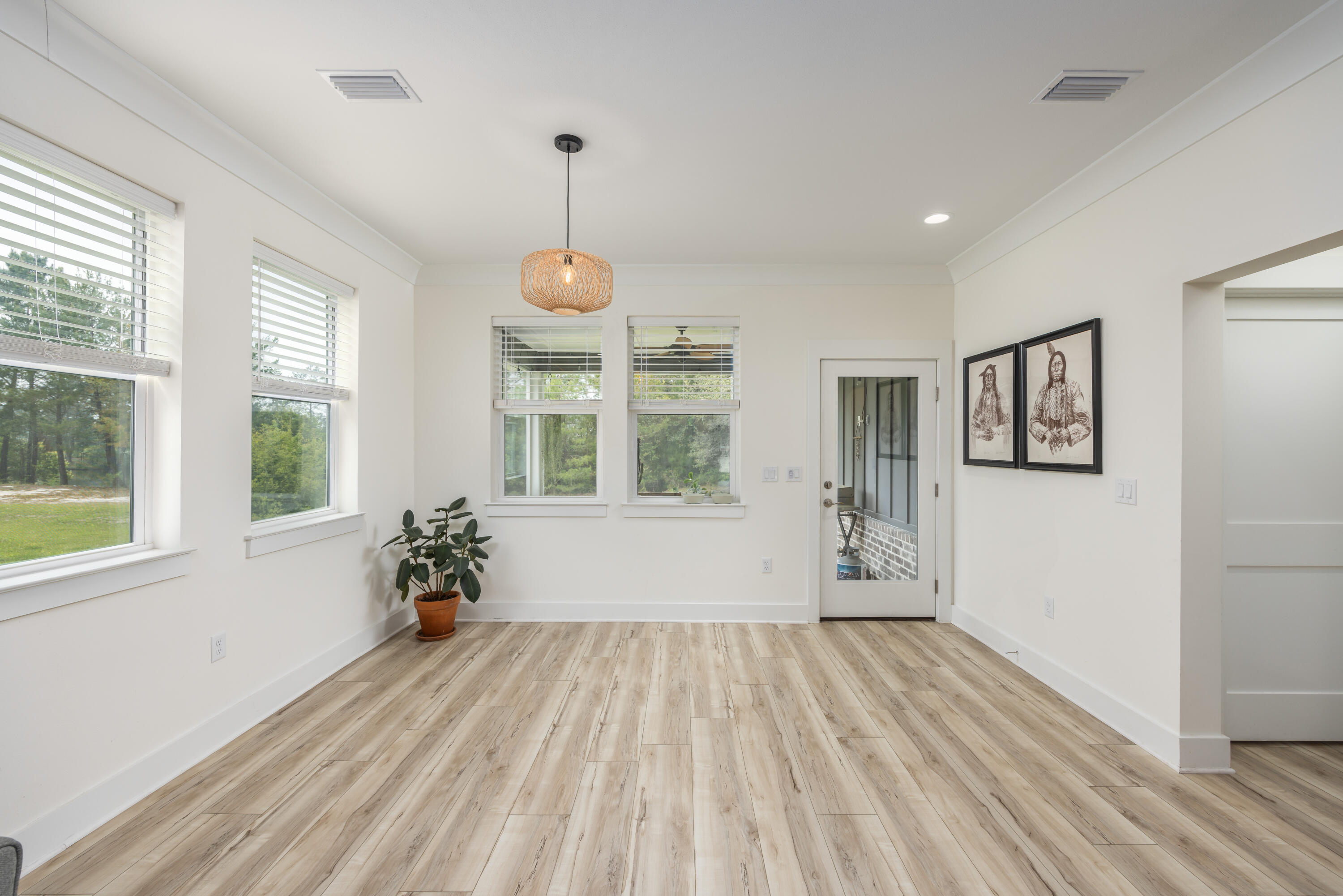 LAGRANGE LANDING - Residential