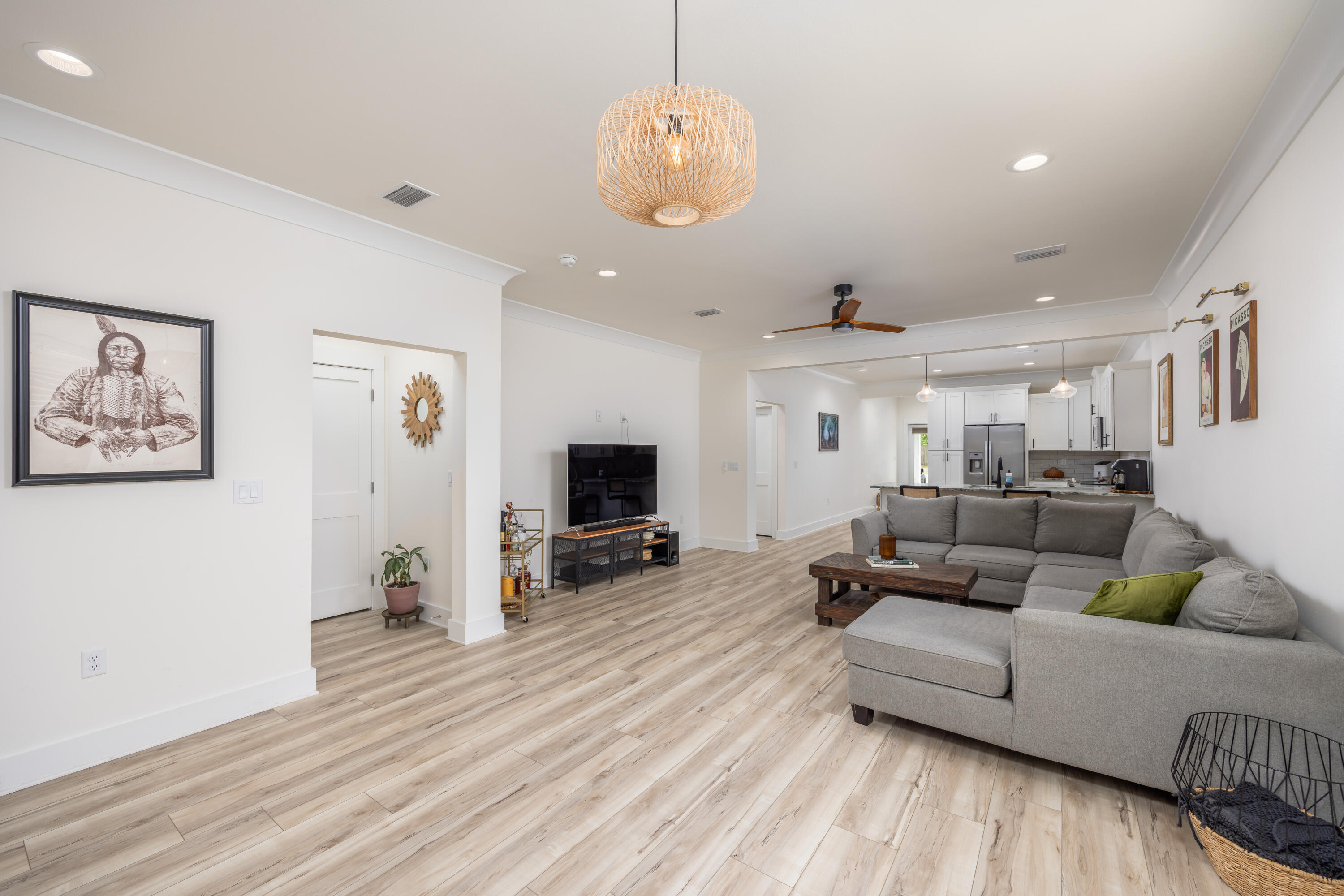 LAGRANGE LANDING - Residential