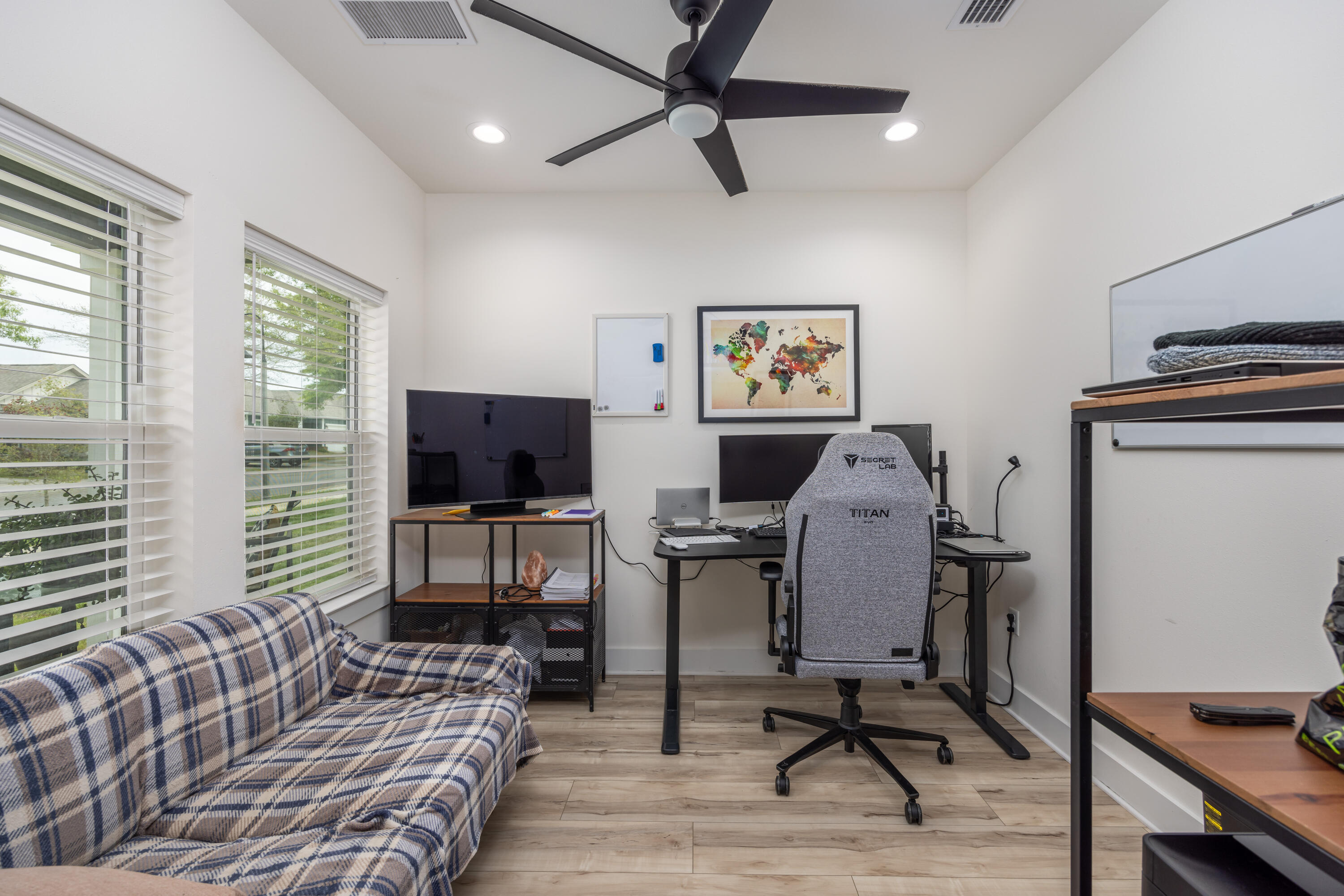 LAGRANGE LANDING - Residential