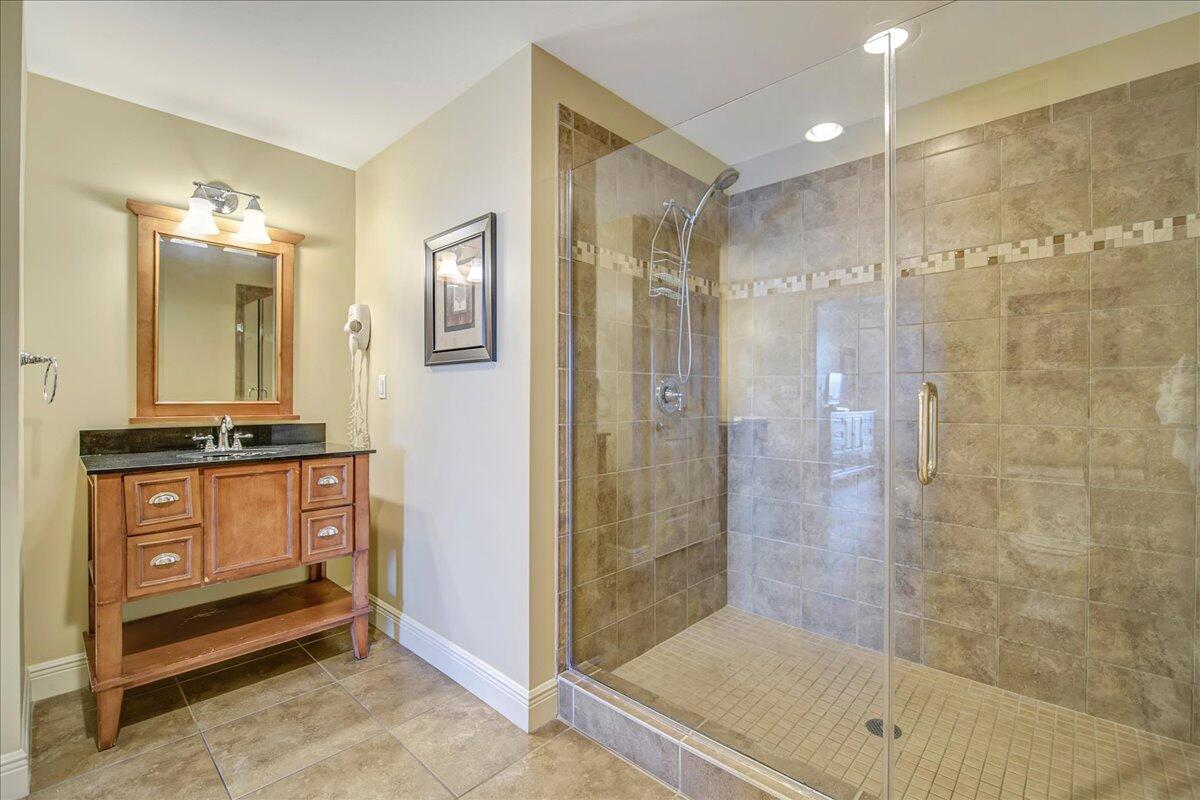 Sterling Breeze - Residential