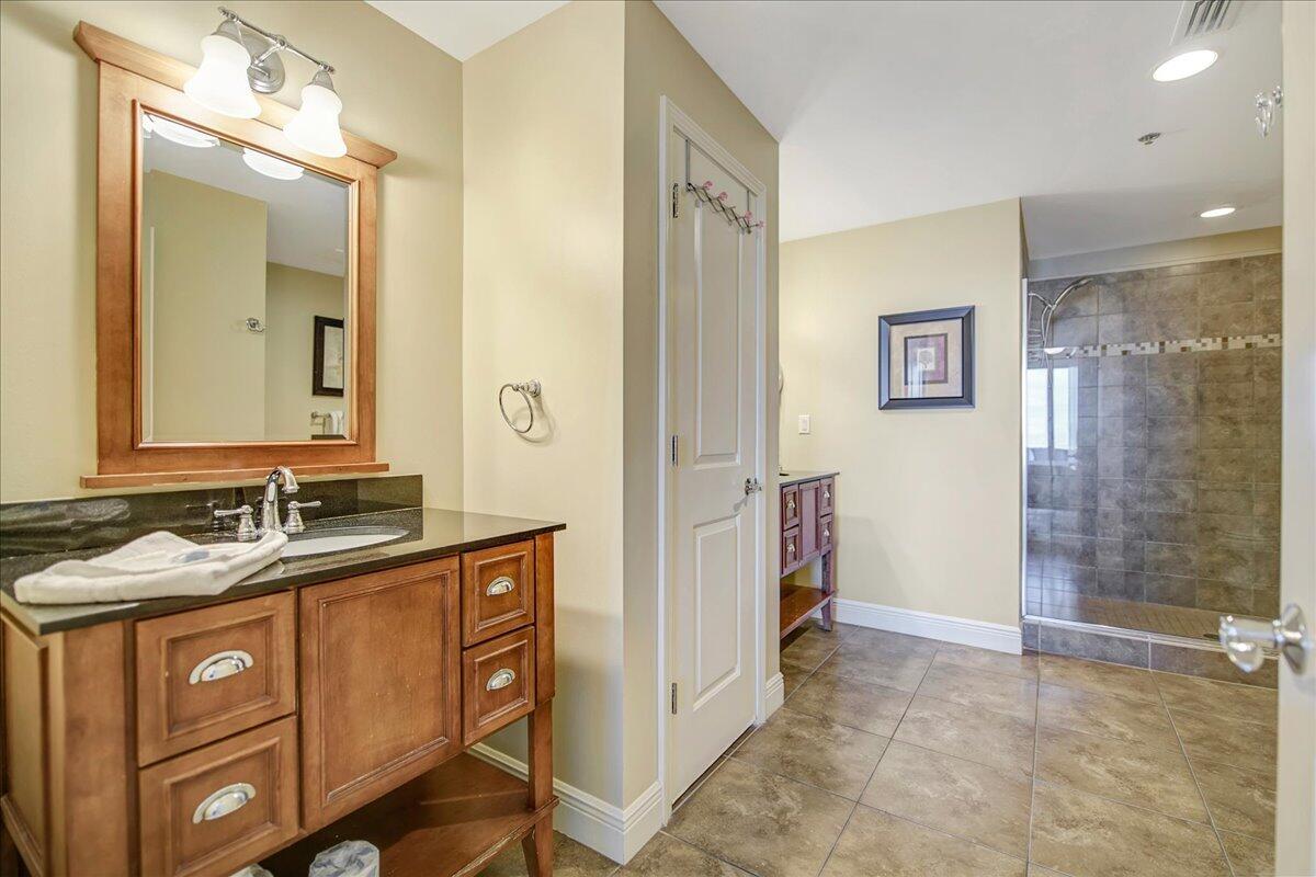 Sterling Breeze - Residential