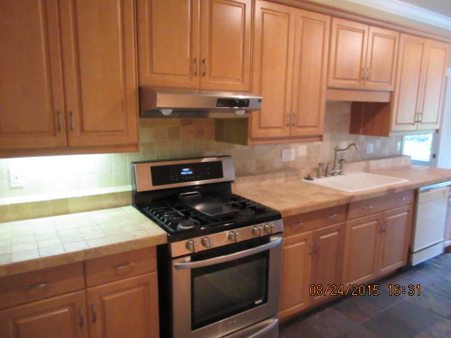 TURNBERRY PLACE - Residential Lease