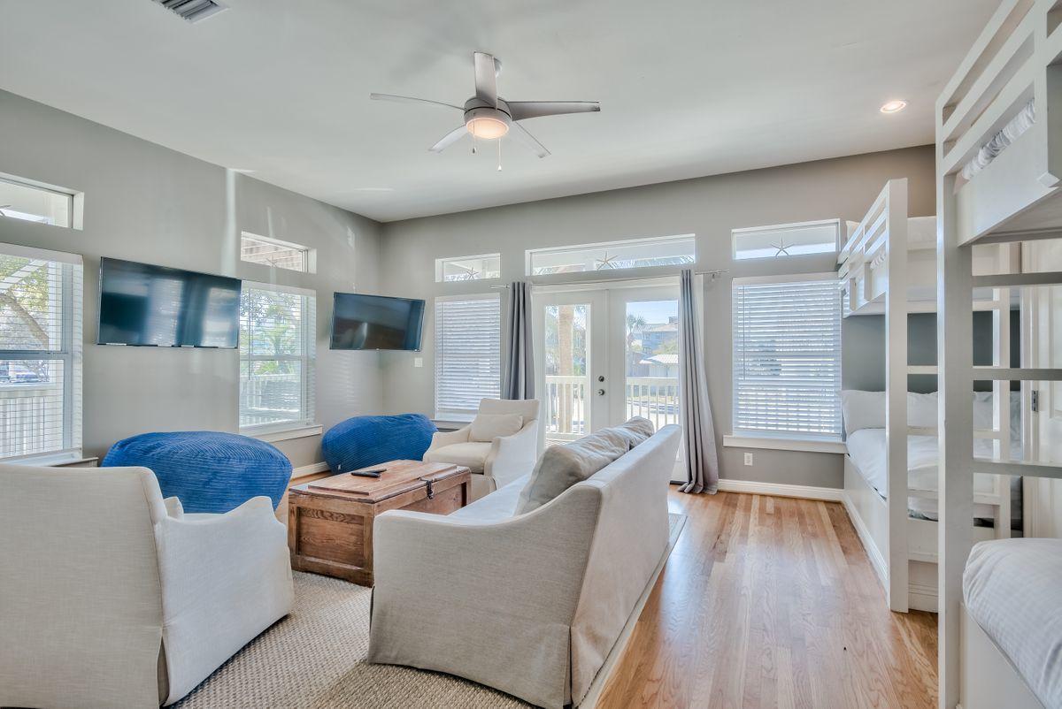 GRAYTON BEACH - Residential