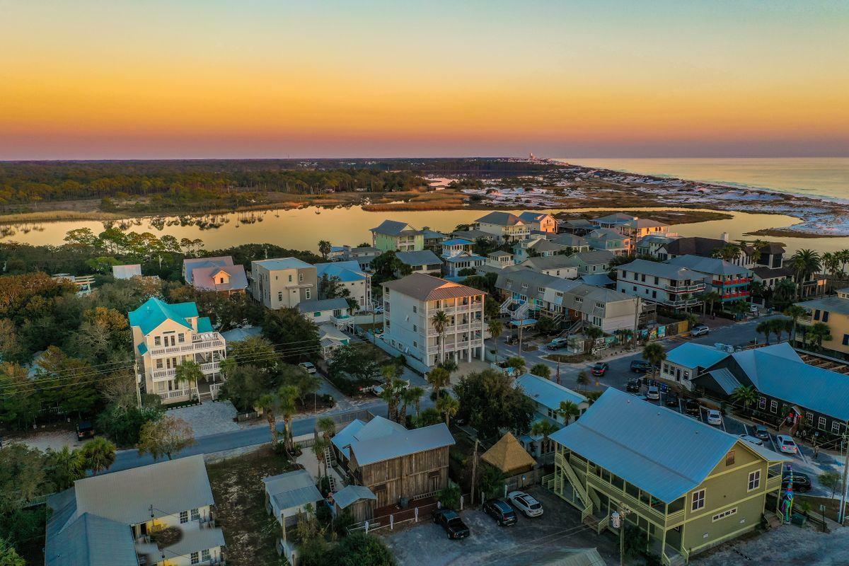 GRAYTON BEACH - Residential