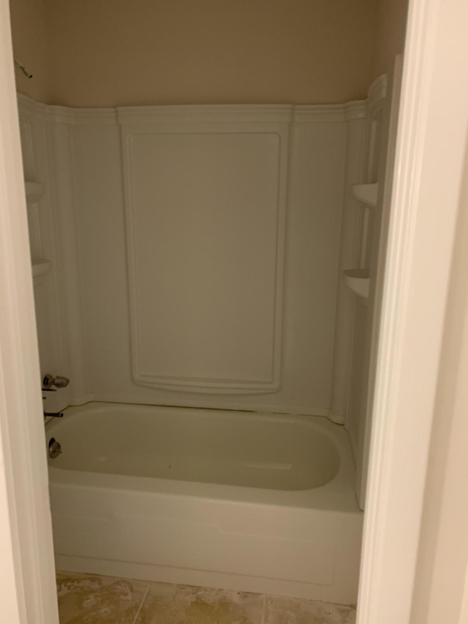 VALENCIA ARMS - Residential