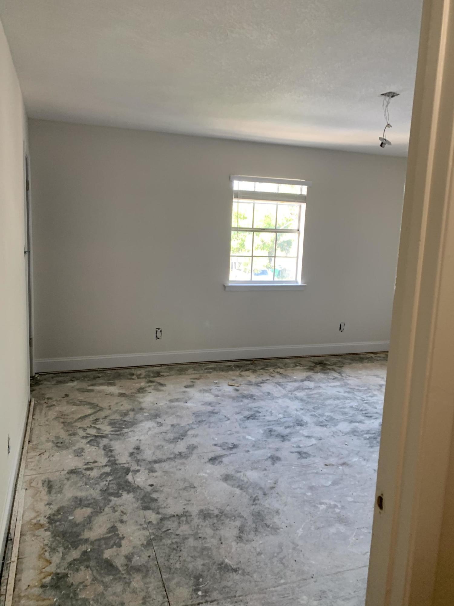 VALENCIA ARMS - Residential