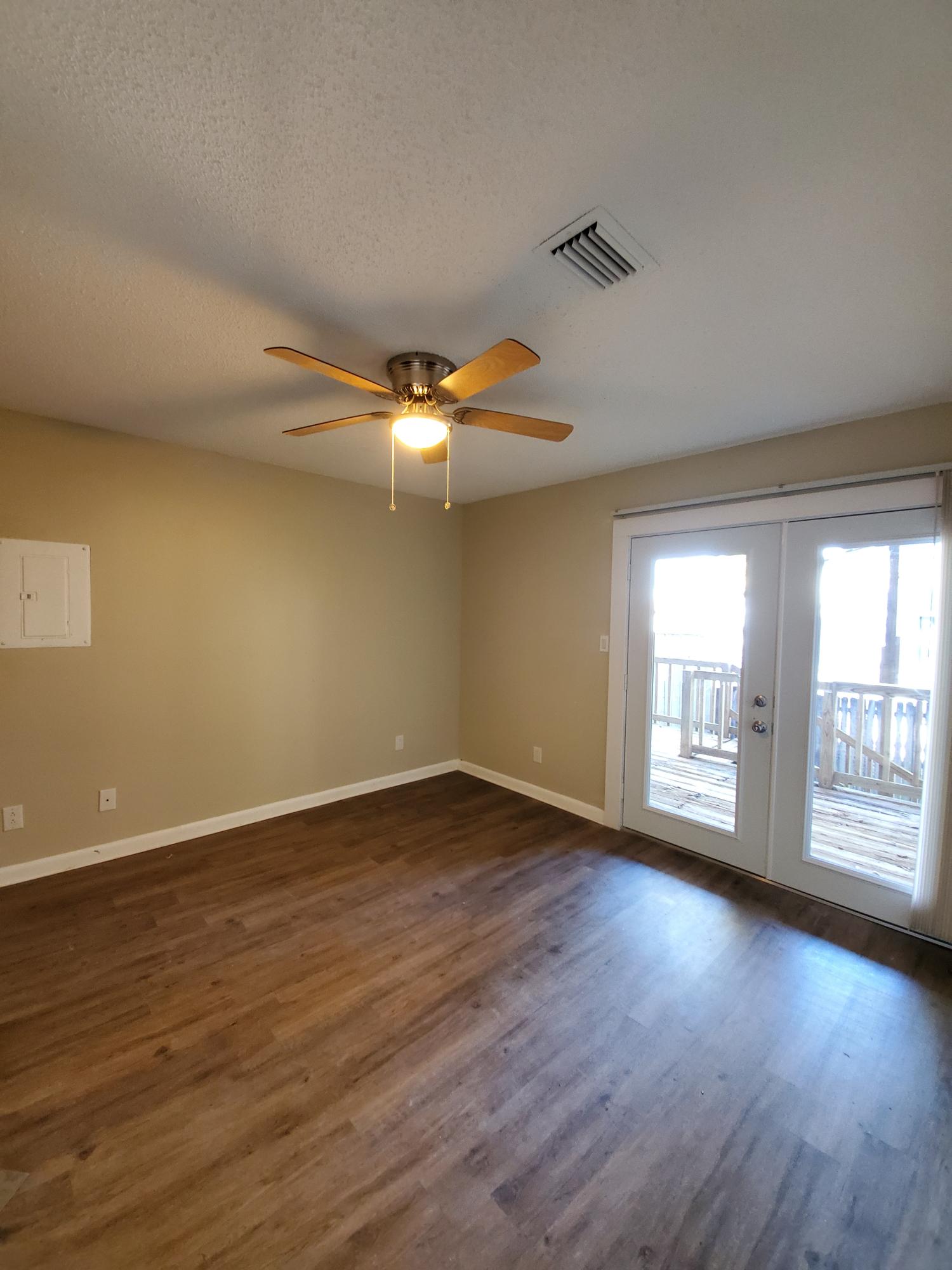 SWIFT BAYOU T/H - Residential