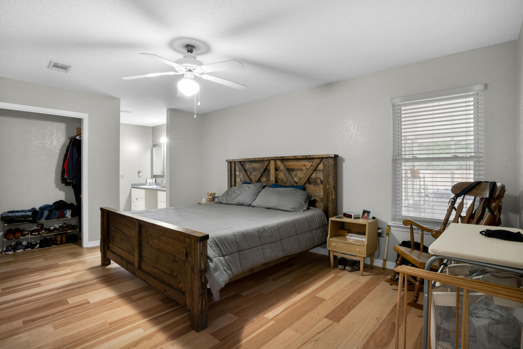 SUNSET STRIP - Residential Lease