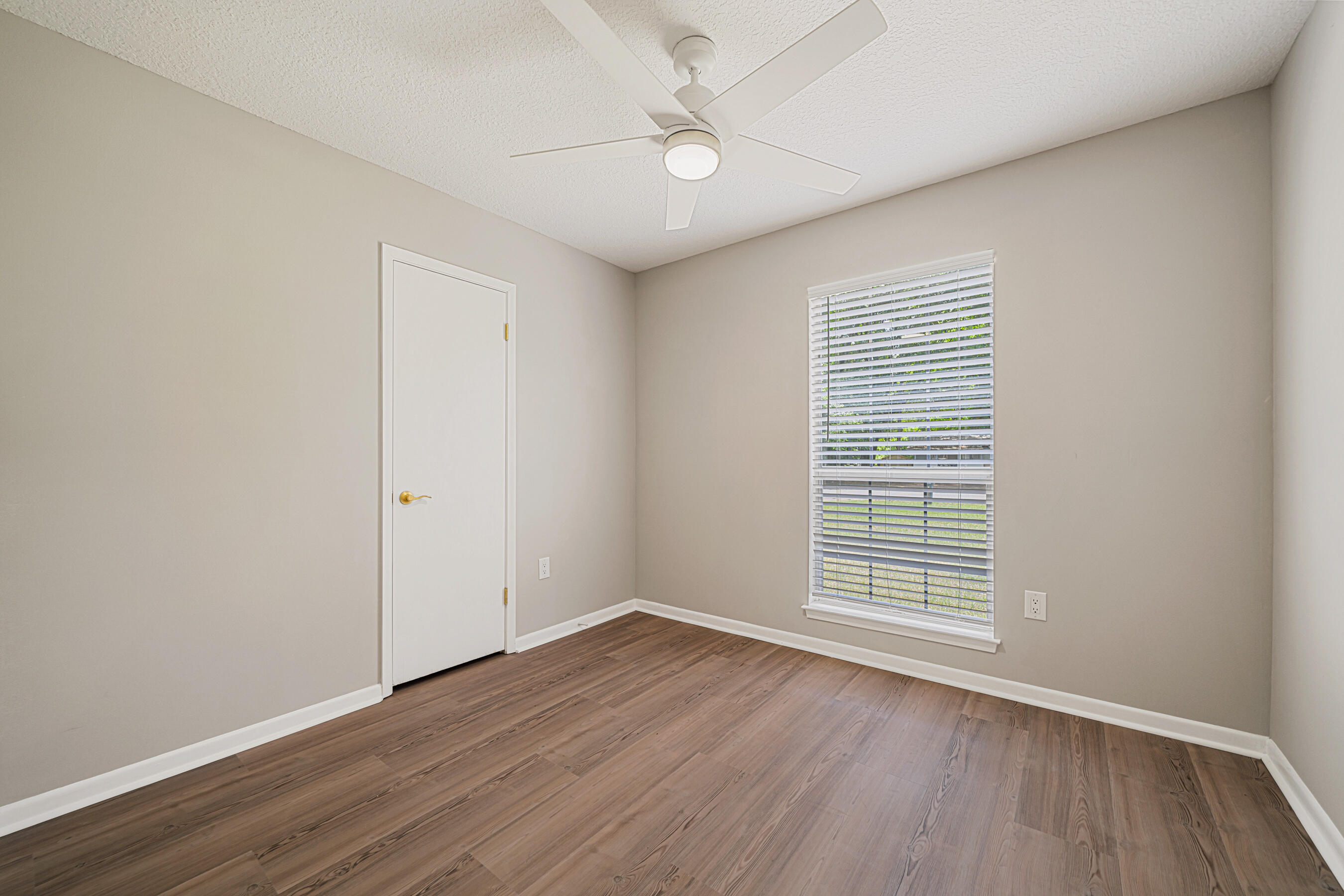 OAKDALE MIN/FARMS - Residential