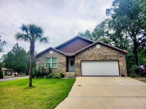 Photo of 167 Apache Drive, DeFuniak Springs, FL 32435 (MLS # 986890) Photo of 167 Apache Drive, DeFuniak Springs, FL 32435 (MLS # 986890)