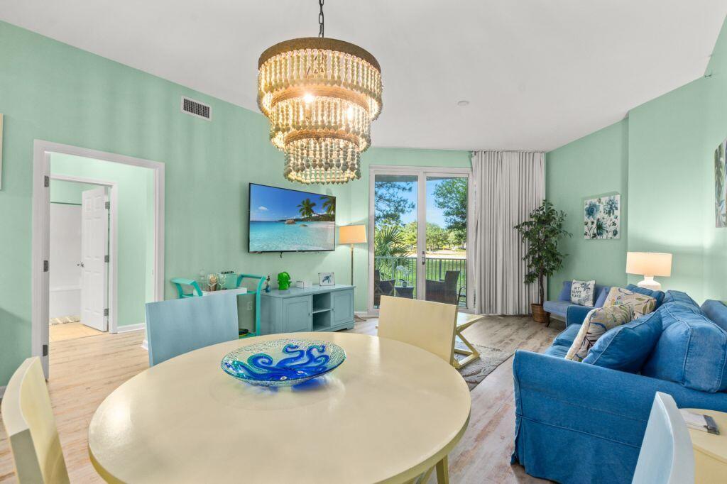 PALMS OF DESTIN (THE) - Residential