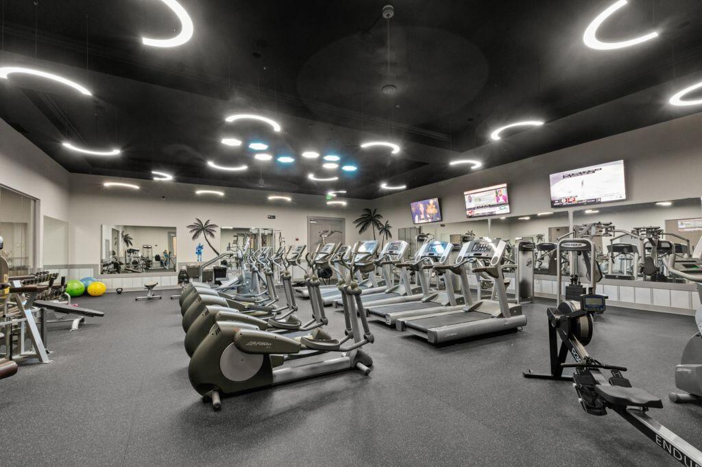 PALMS OF DESTIN (THE) - Residential