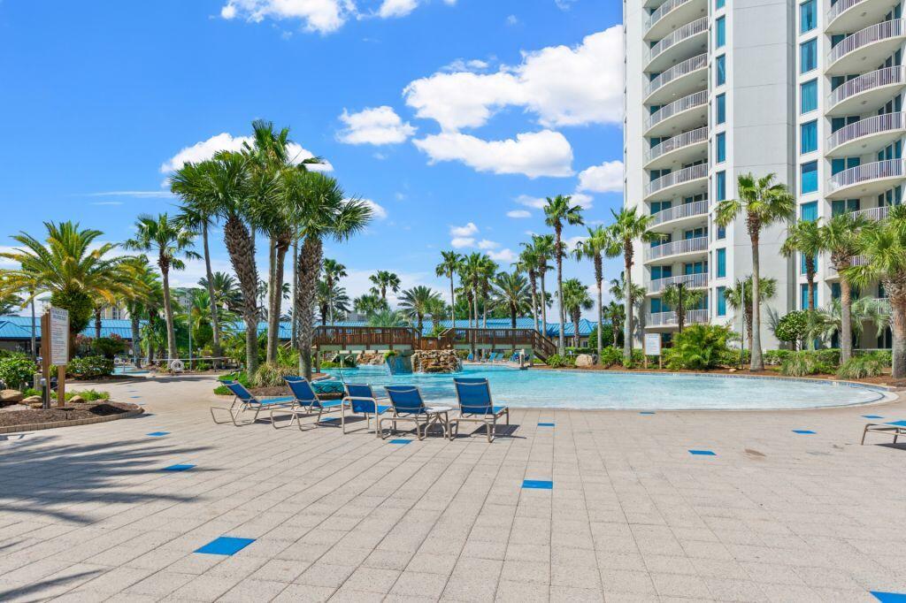 PALMS OF DESTIN (THE) - Residential