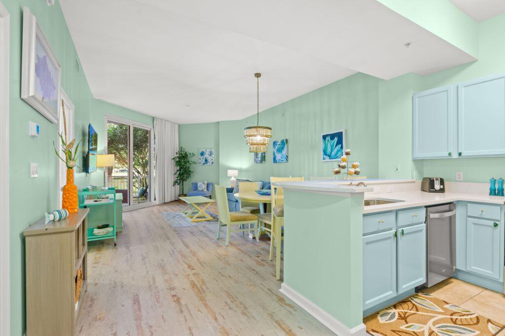 PALMS OF DESTIN (THE) - Residential